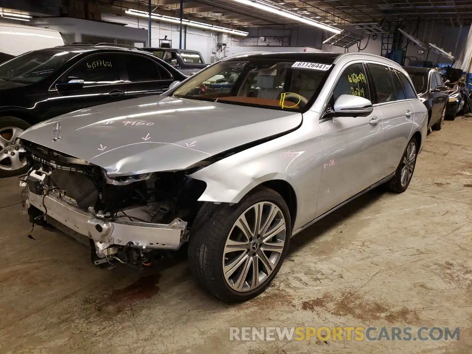 2 Photograph of a damaged car WDDZH6JB4KA517615 MERCEDES-BENZ E-CLASS 2019