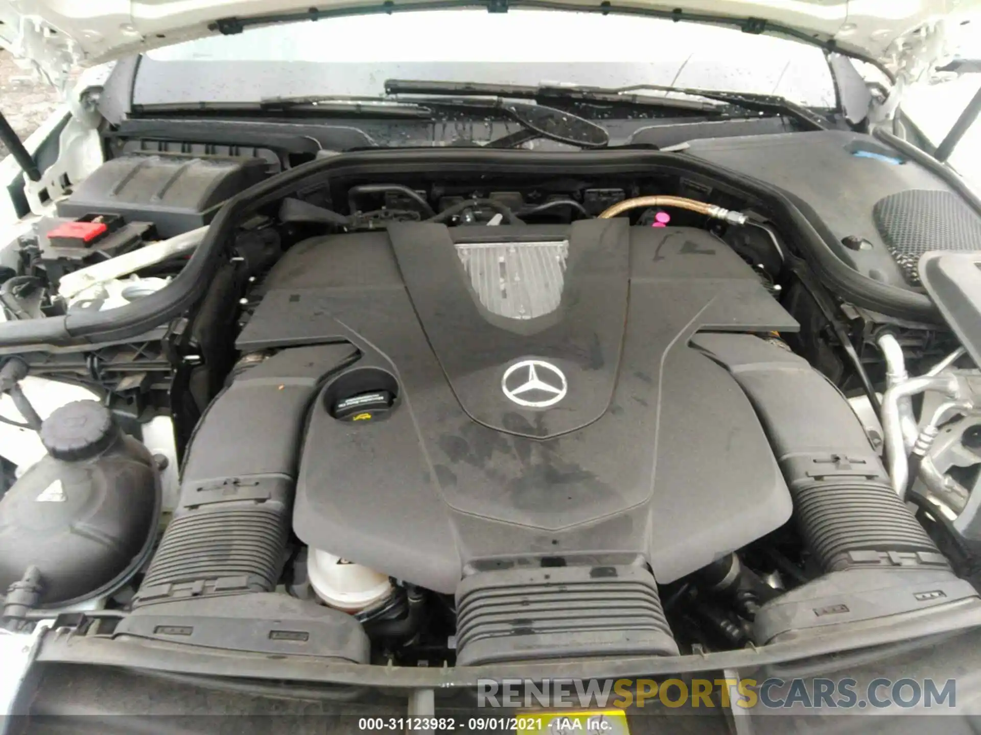 10 Photograph of a damaged car WDDZH6JB5KA647774 MERCEDES-BENZ E-CLASS 2019