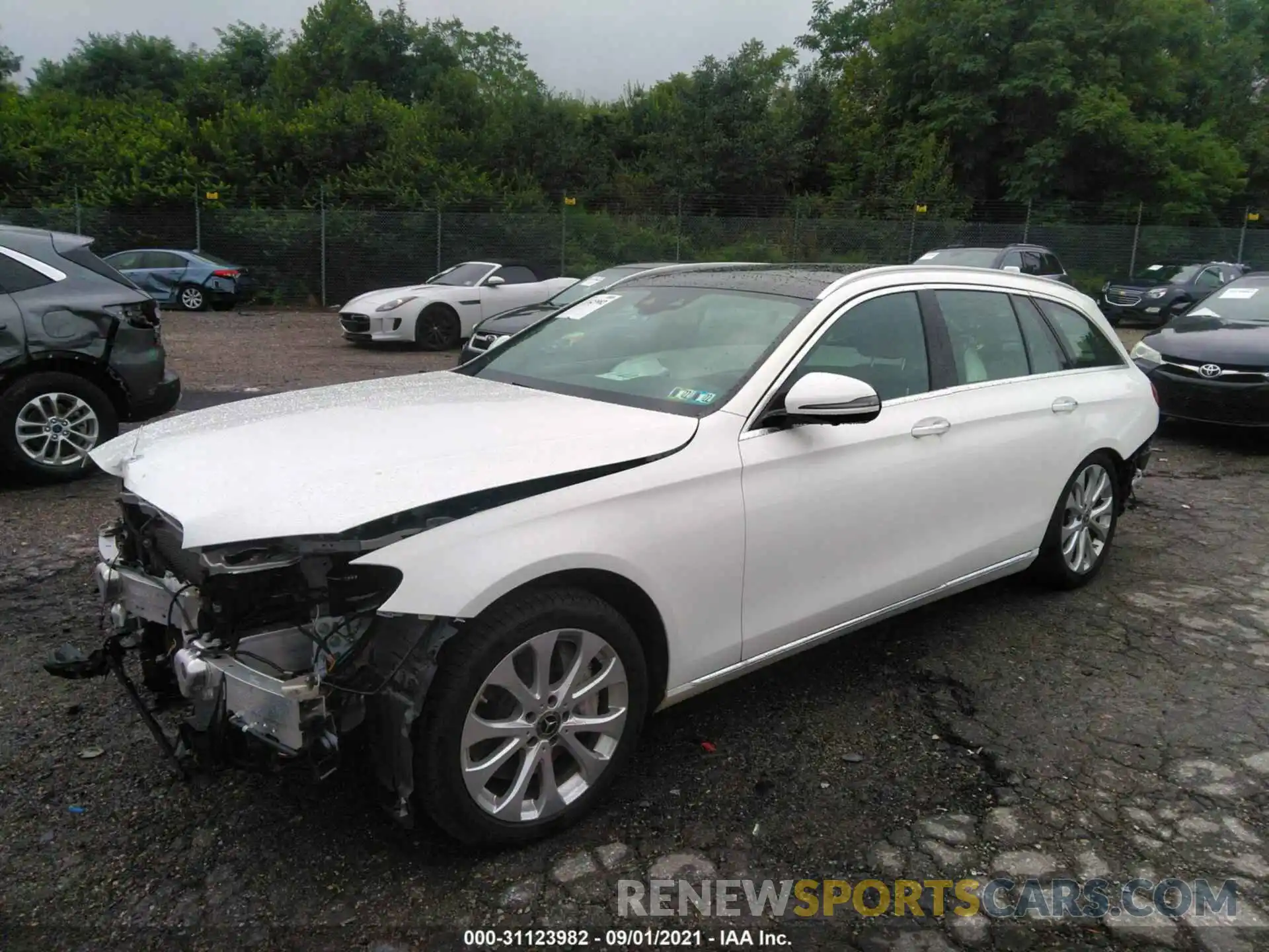 2 Photograph of a damaged car WDDZH6JB5KA647774 MERCEDES-BENZ E-CLASS 2019