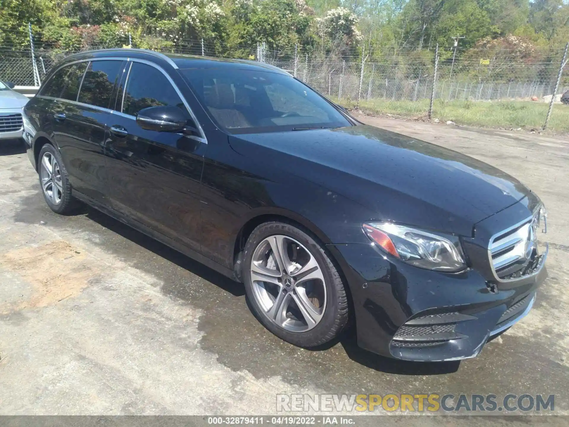 1 Photograph of a damaged car WDDZH6JB5KA660508 MERCEDES-BENZ E-CLASS 2019