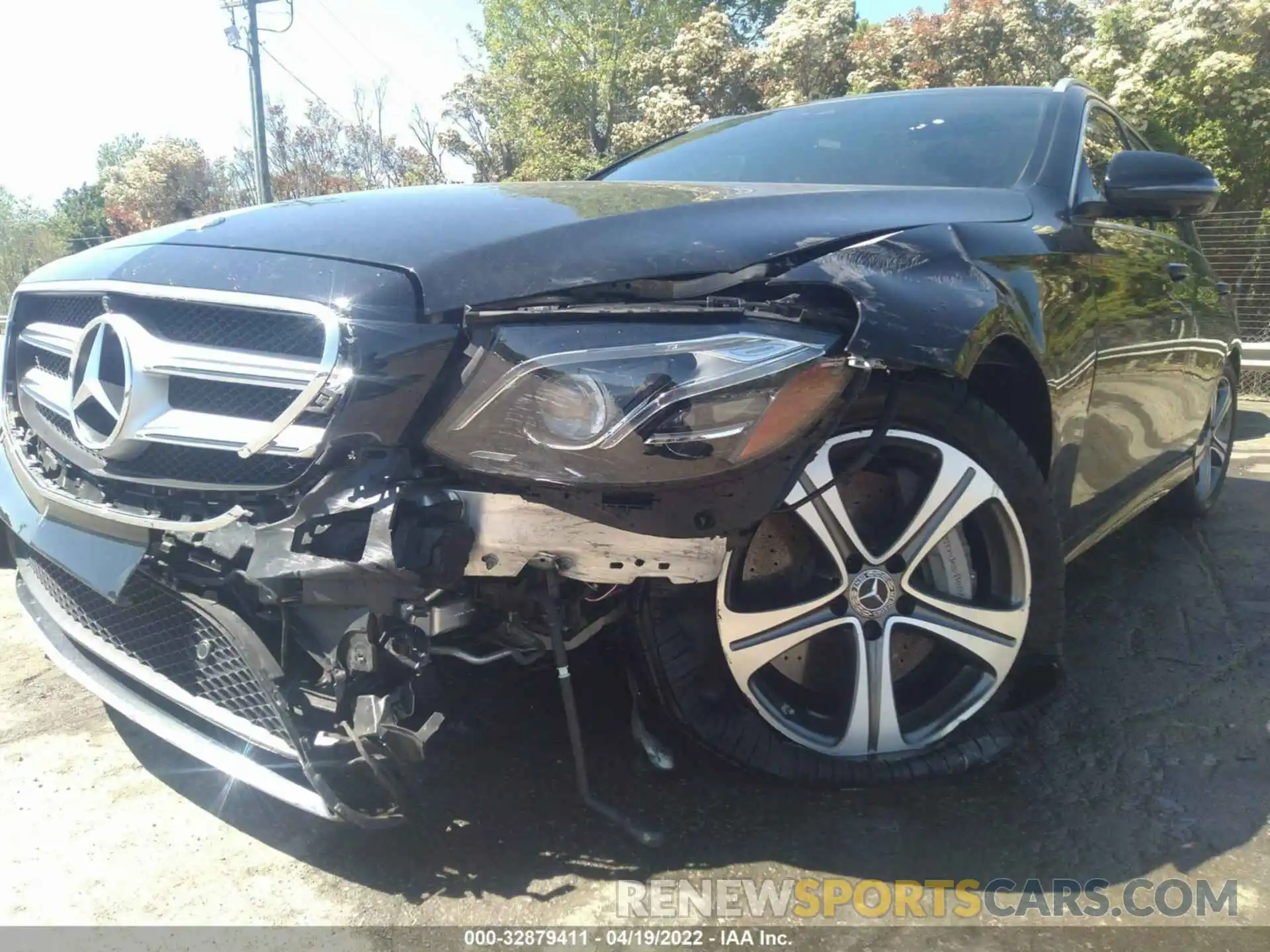 6 Photograph of a damaged car WDDZH6JB5KA660508 MERCEDES-BENZ E-CLASS 2019