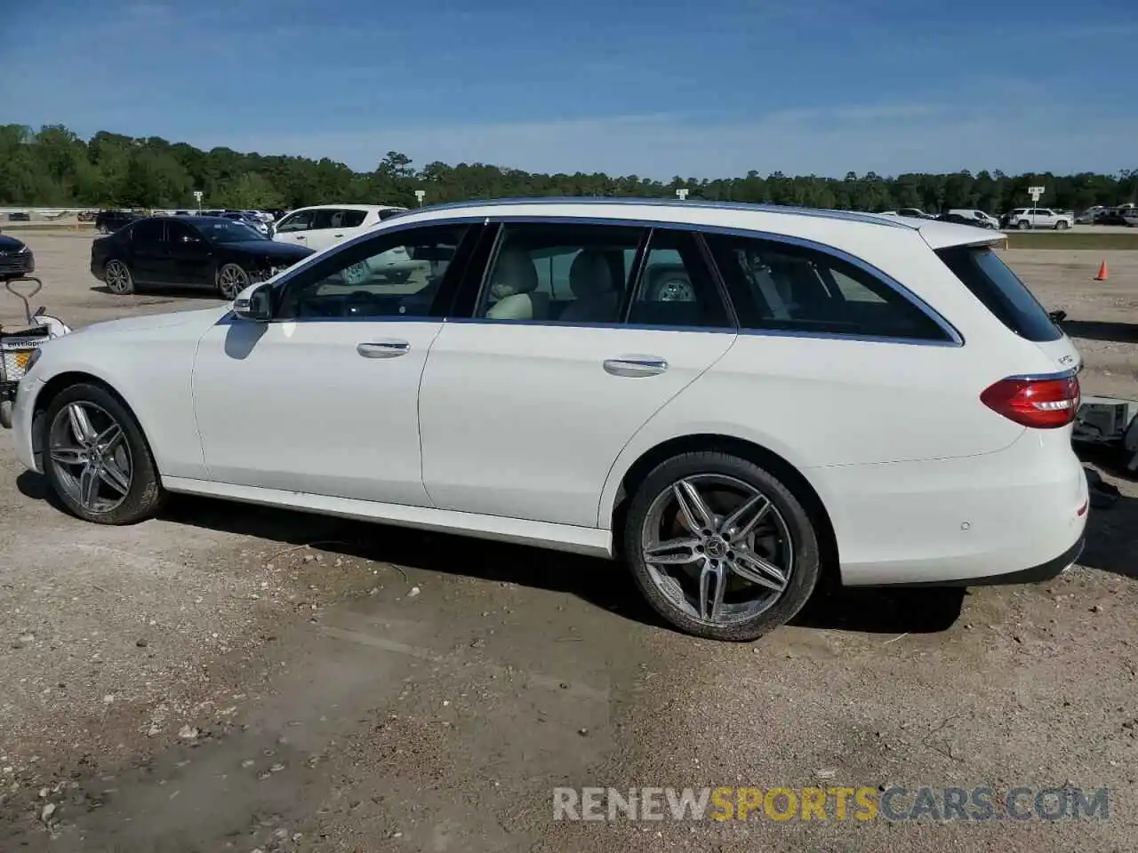 2 Photograph of a damaged car WDDZH6JB6KA624701 MERCEDES-BENZ E-CLASS 2019