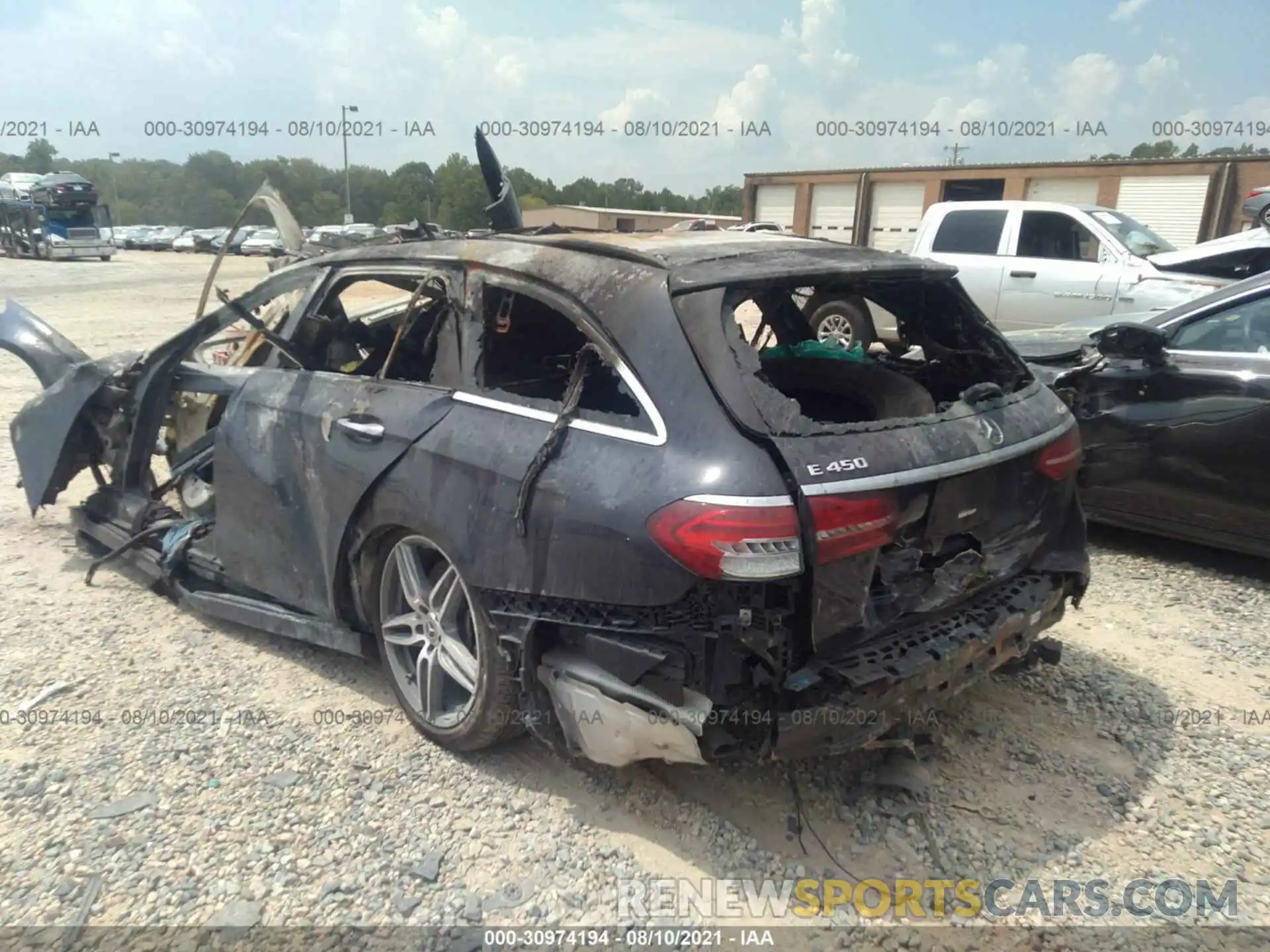 3 Photograph of a damaged car WDDZH6JB6KA626433 MERCEDES-BENZ E-CLASS 2019