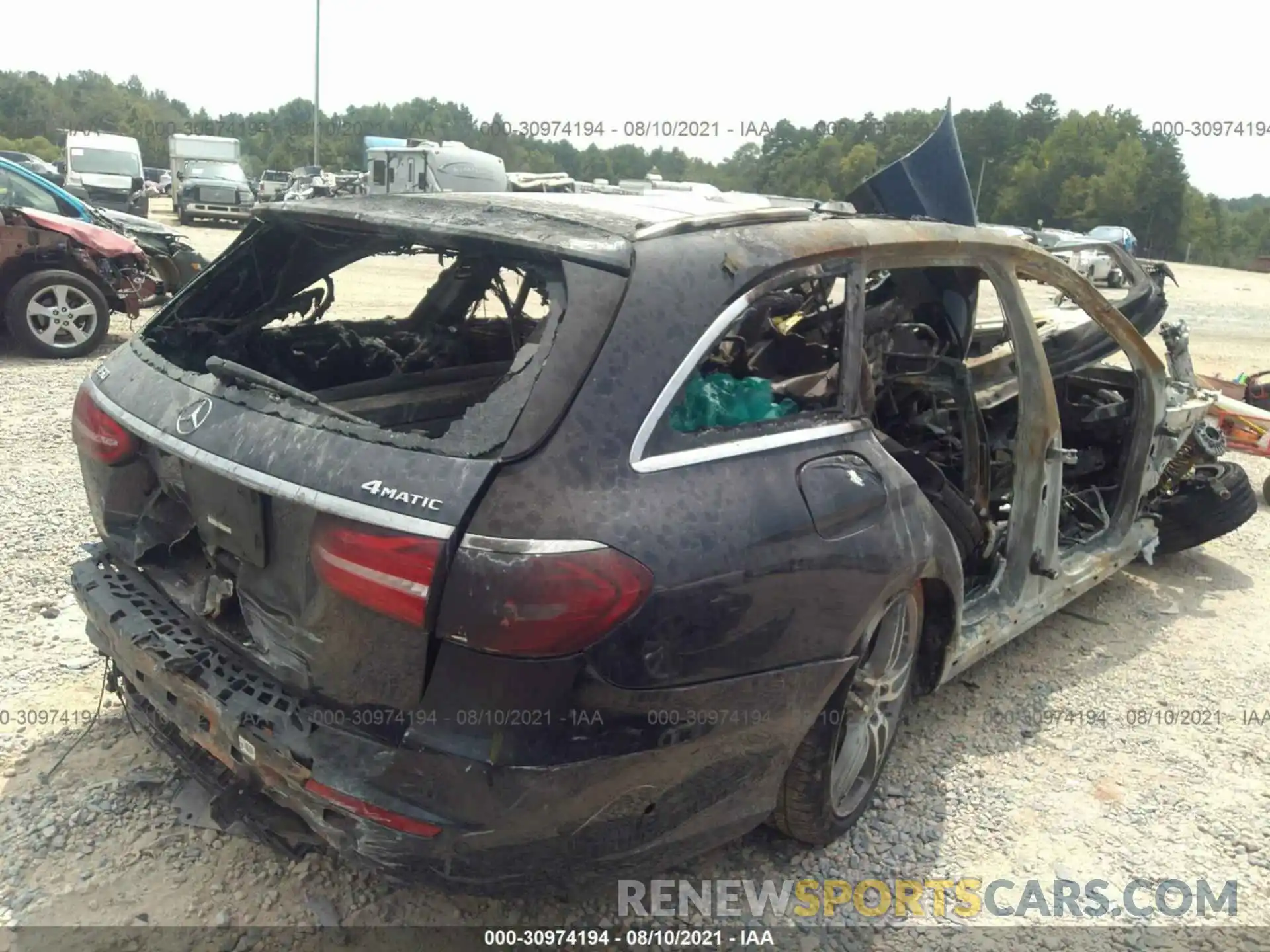 4 Photograph of a damaged car WDDZH6JB6KA626433 MERCEDES-BENZ E-CLASS 2019