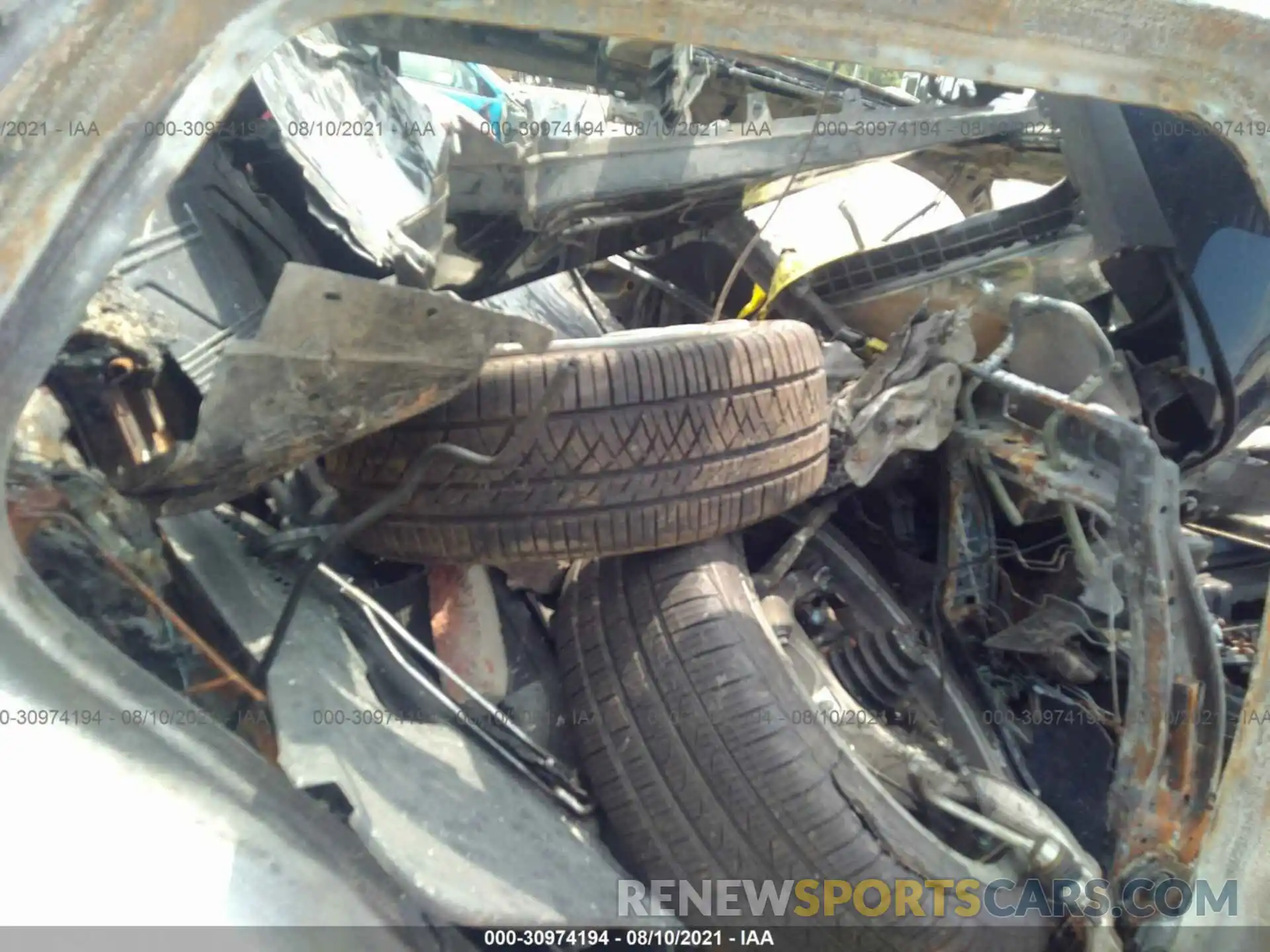 8 Photograph of a damaged car WDDZH6JB6KA626433 MERCEDES-BENZ E-CLASS 2019