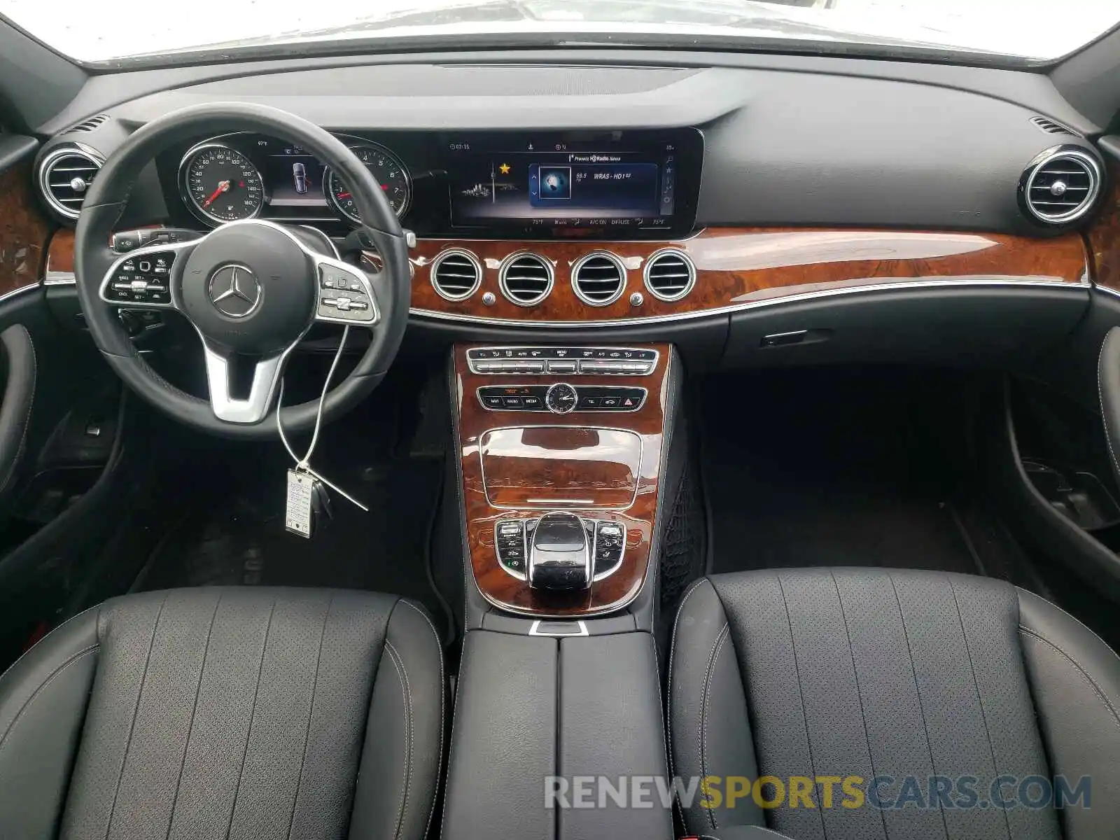 9 Photograph of a damaged car WDDZH6JB7KA649624 MERCEDES-BENZ E-CLASS 2019