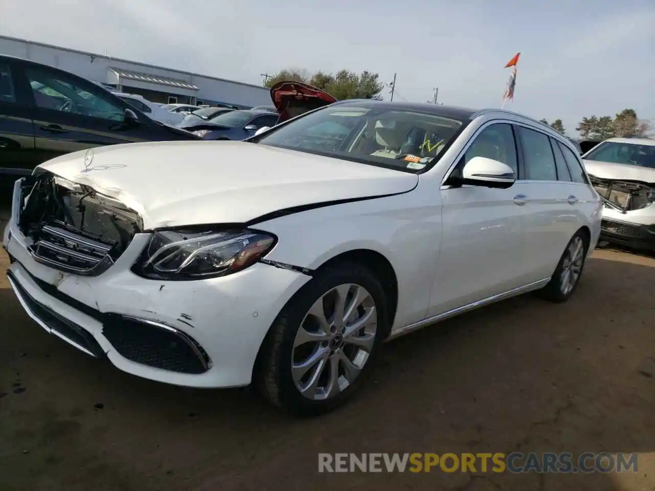 2 Photograph of a damaged car WDDZH6JB8KA519612 MERCEDES-BENZ E-CLASS 2019