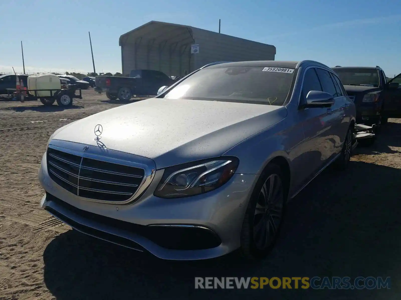 2 Photograph of a damaged car WDDZH6JB8KA539536 MERCEDES-BENZ E CLASS 2019