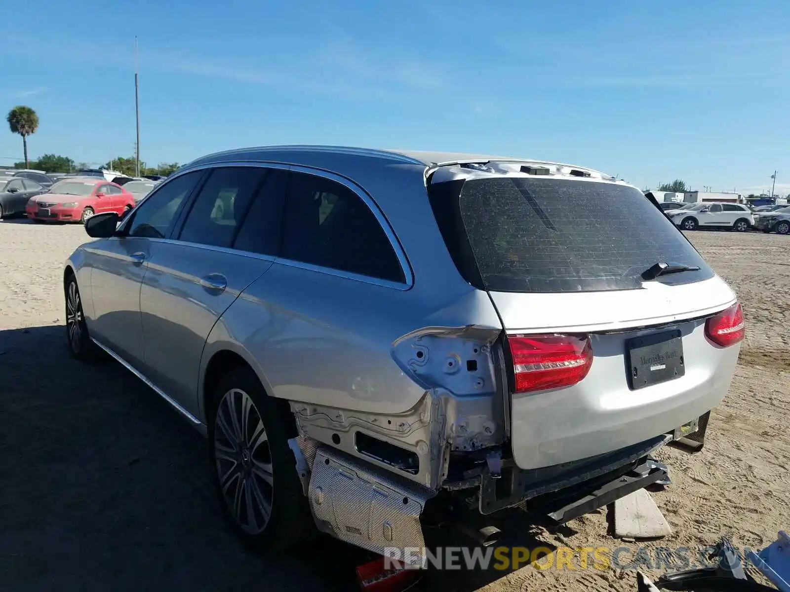 3 Photograph of a damaged car WDDZH6JB8KA539536 MERCEDES-BENZ E CLASS 2019