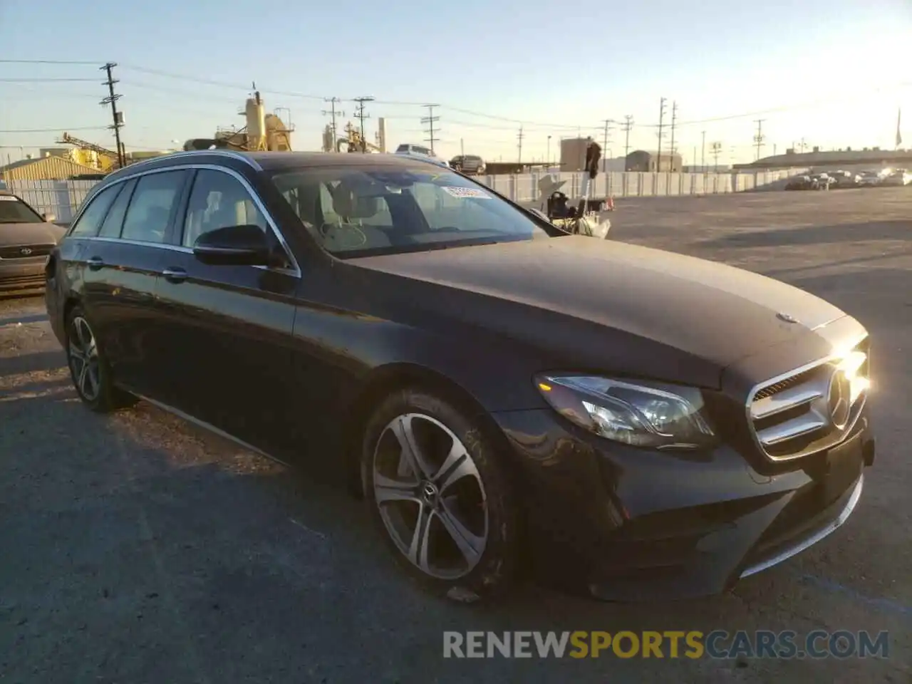 1 Photograph of a damaged car WDDZH6JB8KA684155 MERCEDES-BENZ E-CLASS 2019