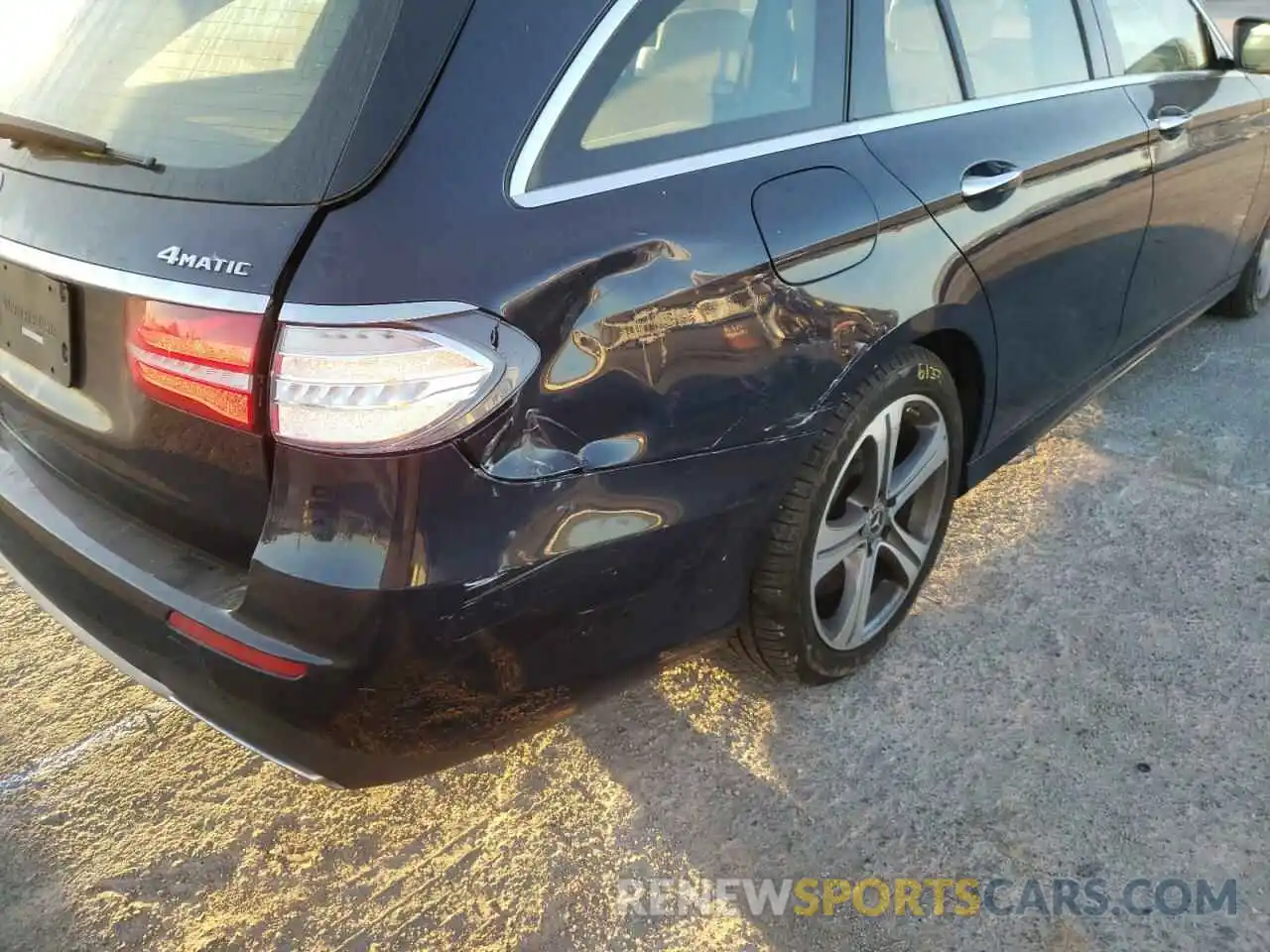 9 Photograph of a damaged car WDDZH6JB8KA684155 MERCEDES-BENZ E-CLASS 2019