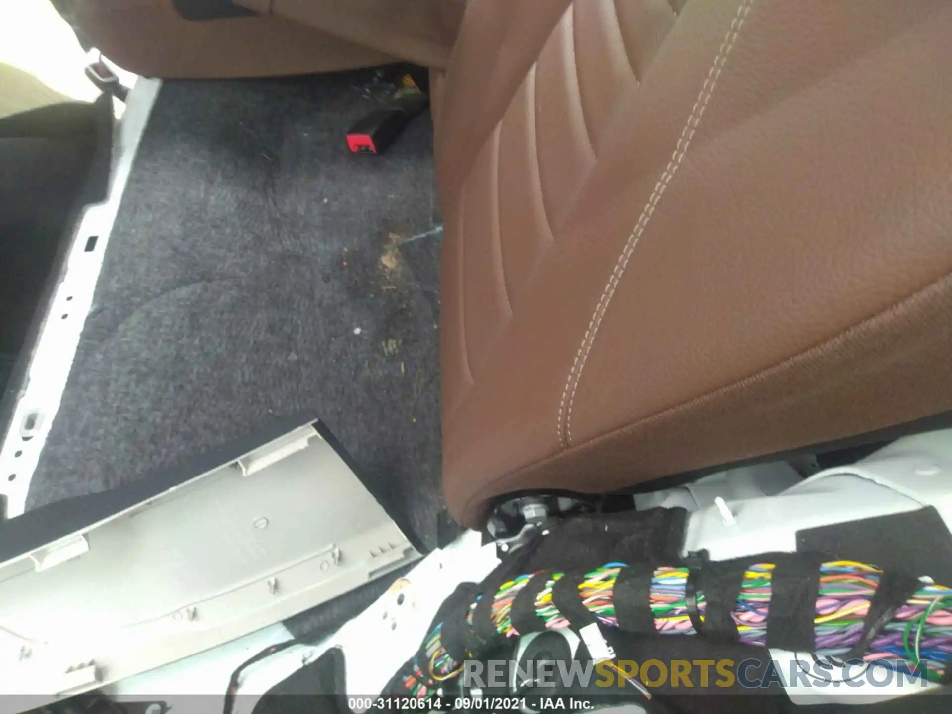 8 Photograph of a damaged car WDDZH6JB9KA555910 MERCEDES-BENZ E-CLASS 2019