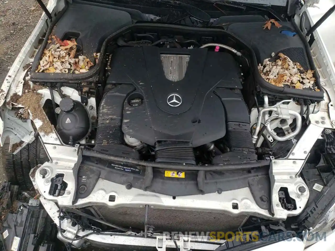 12 Photograph of a damaged car WDDZH6JBXKA547850 MERCEDES-BENZ E-CLASS 2019