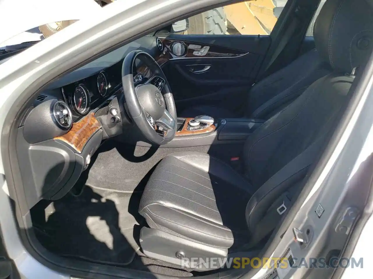 7 Photograph of a damaged car WDDZH6JBXKA637855 MERCEDES-BENZ E-CLASS 2019