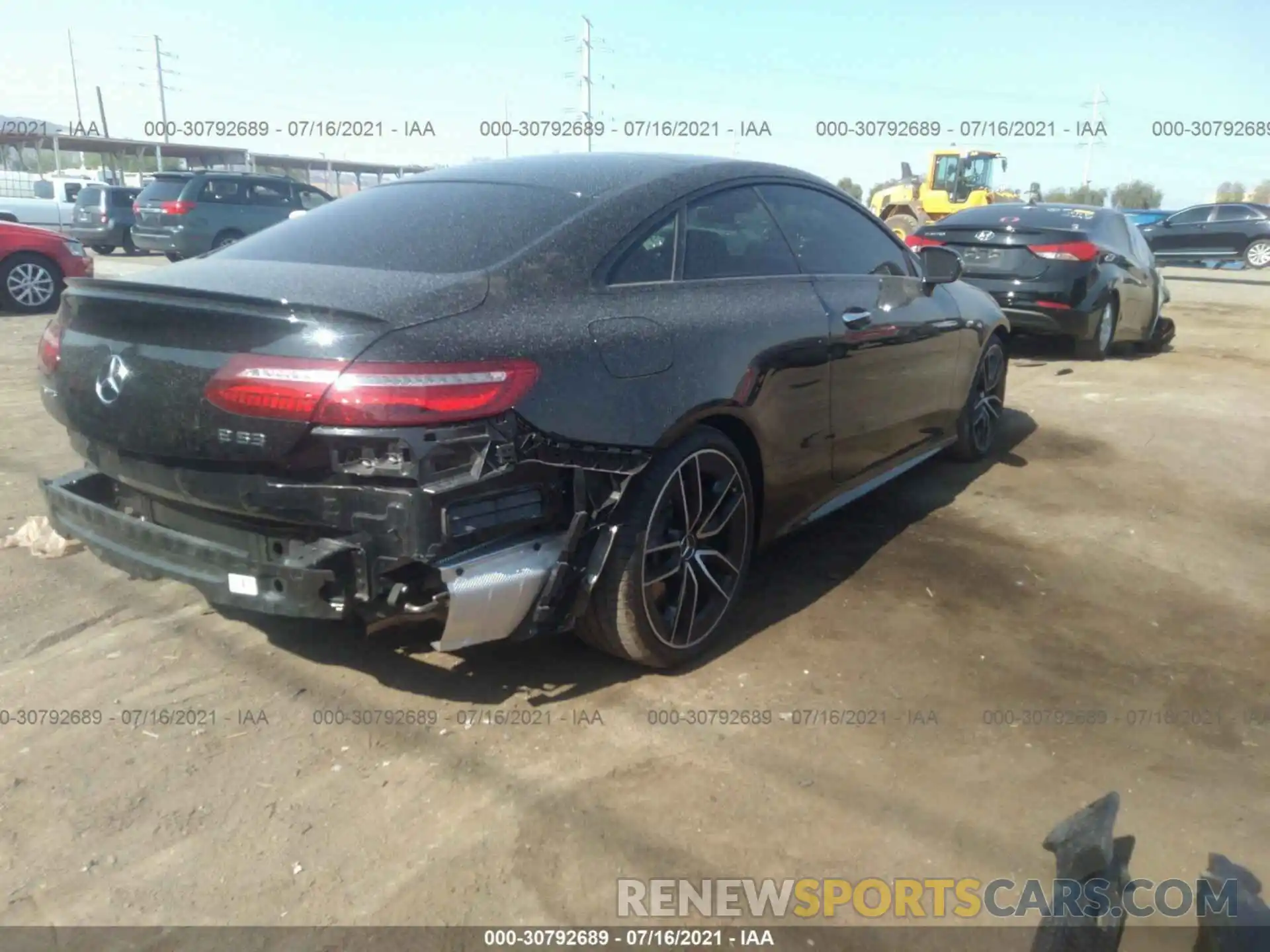 4 Photograph of a damaged car W1K1J6BB1LF142397 MERCEDES-BENZ E-CLASS 2020