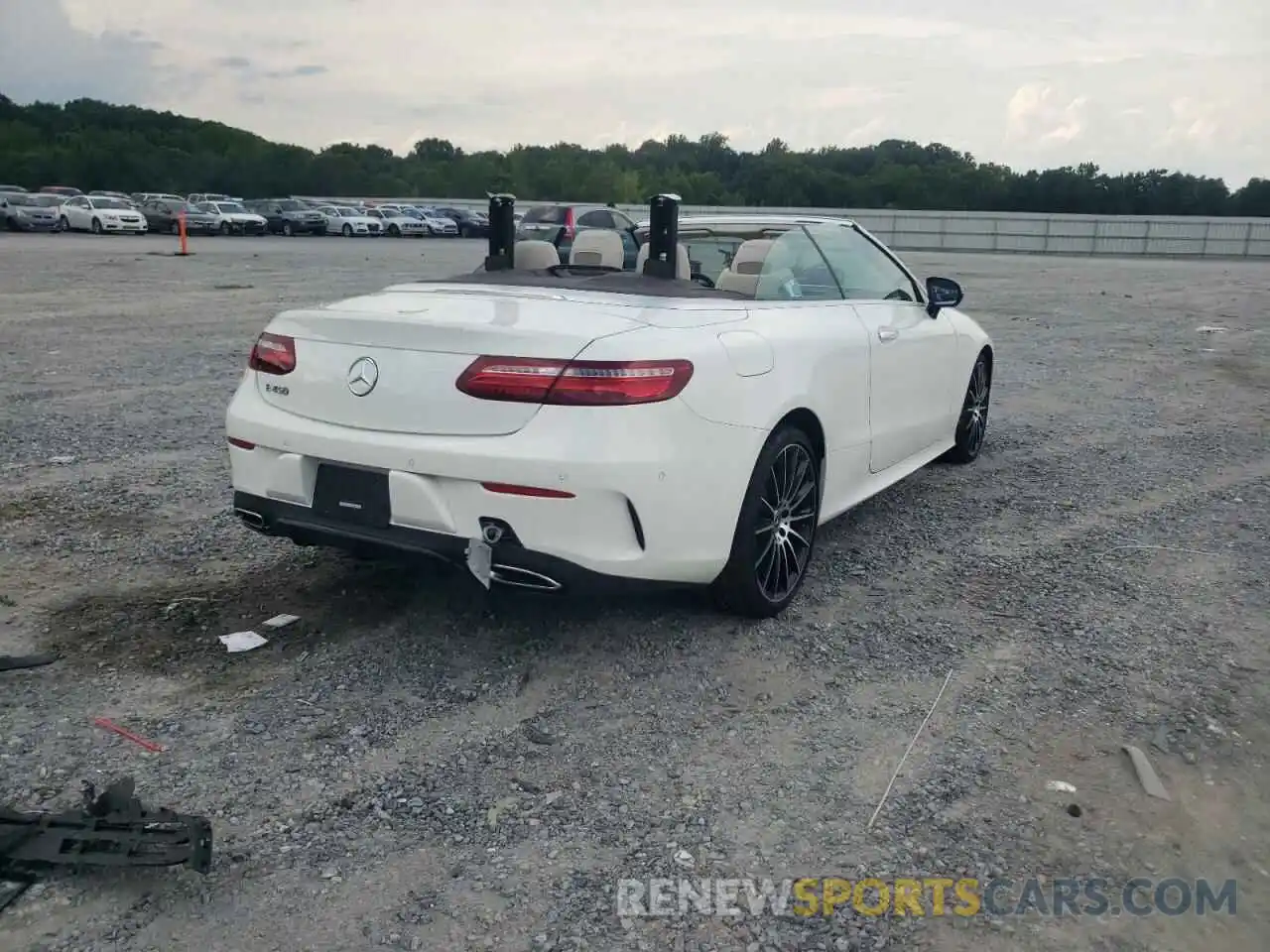 4 Photograph of a damaged car W1K1K6HB9LF144872 MERCEDES-BENZ E-CLASS 2020