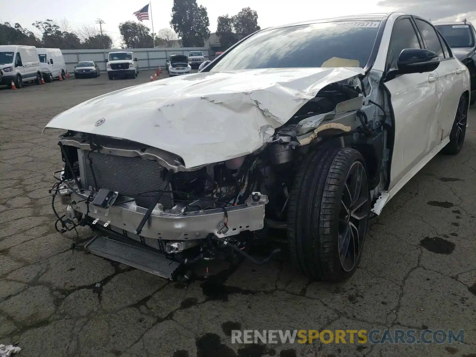 9 Photograph of a damaged car W1KZF6BB0LA831672 MERCEDES-BENZ E CLASS 2020