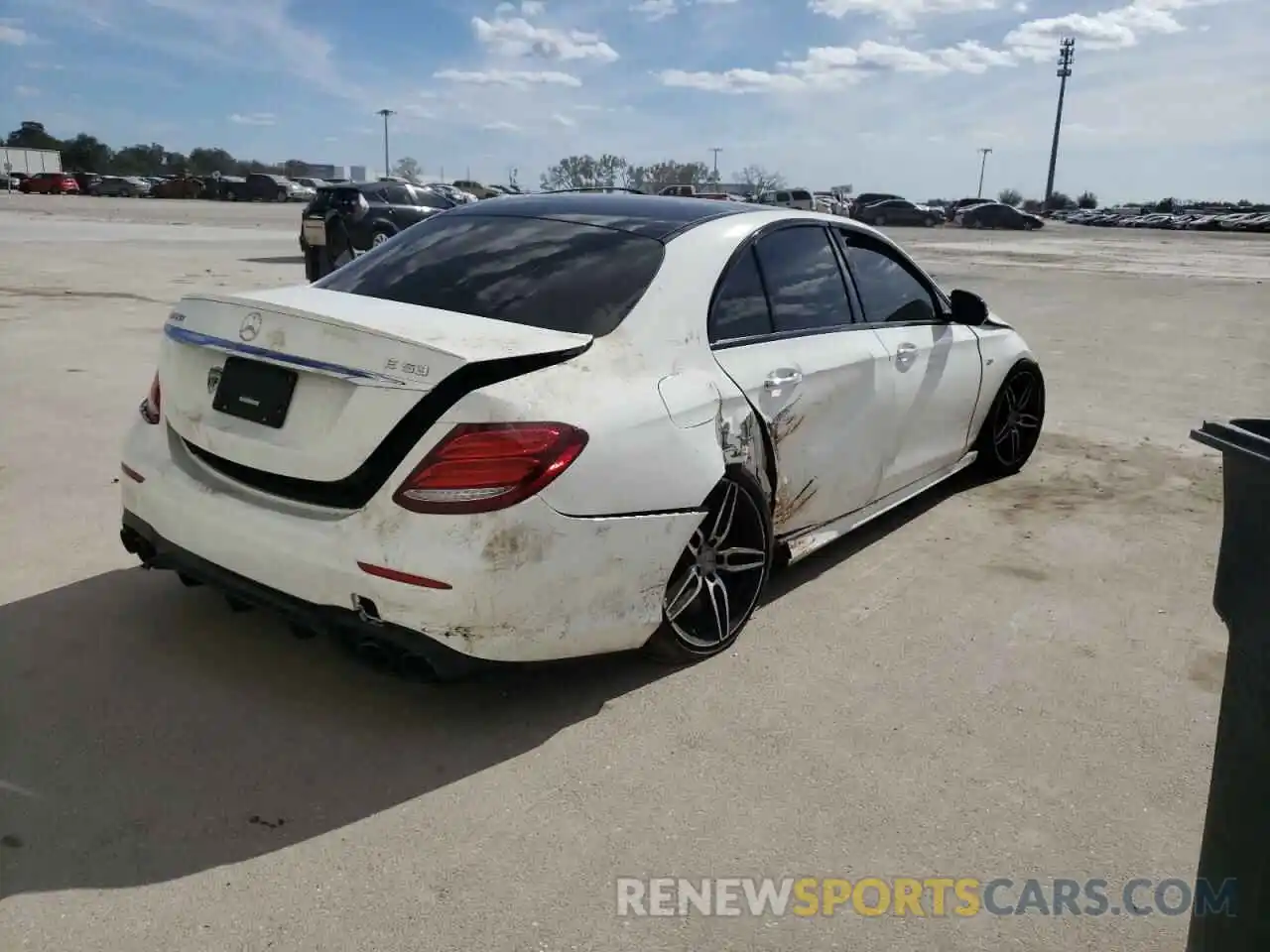 4 Photograph of a damaged car W1KZF6BB7LA773138 MERCEDES-BENZ E-CLASS 2020