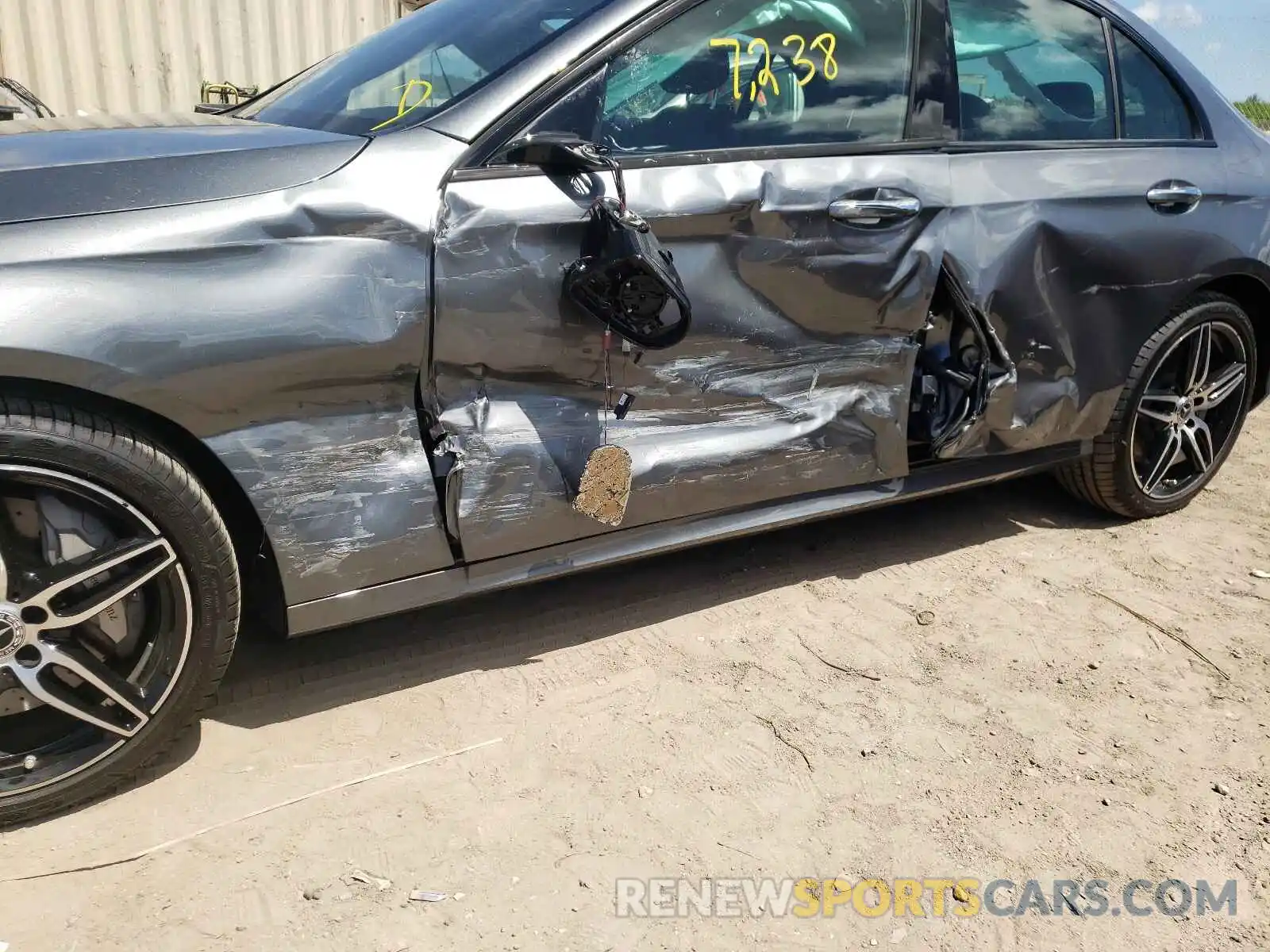 9 Photograph of a damaged car W1KZF6JB4LA825293 MERCEDES-BENZ E-CLASS 2020