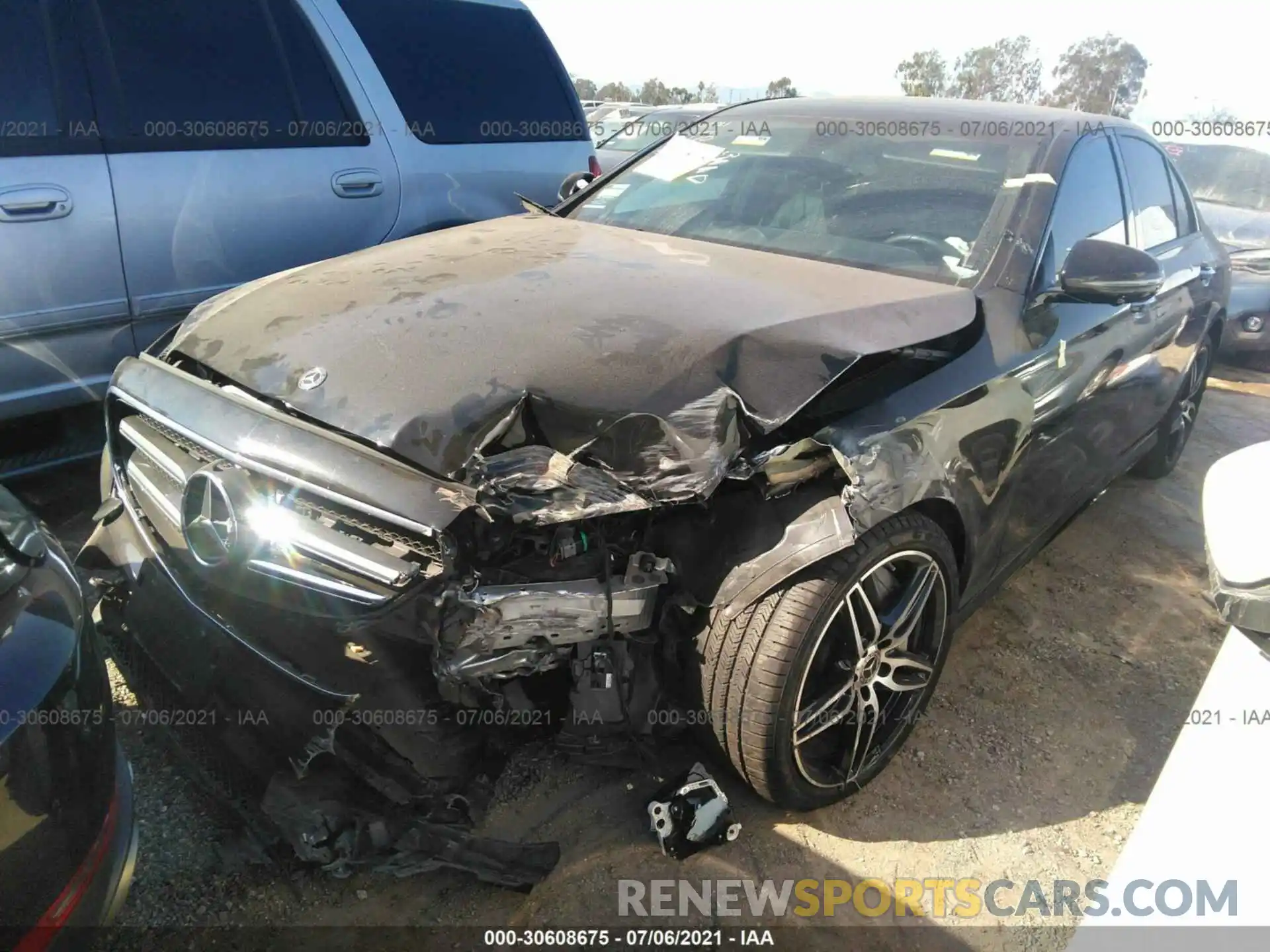 2 Photograph of a damaged car W1KZF8DB0LA822852 MERCEDES-BENZ E-CLASS 2020