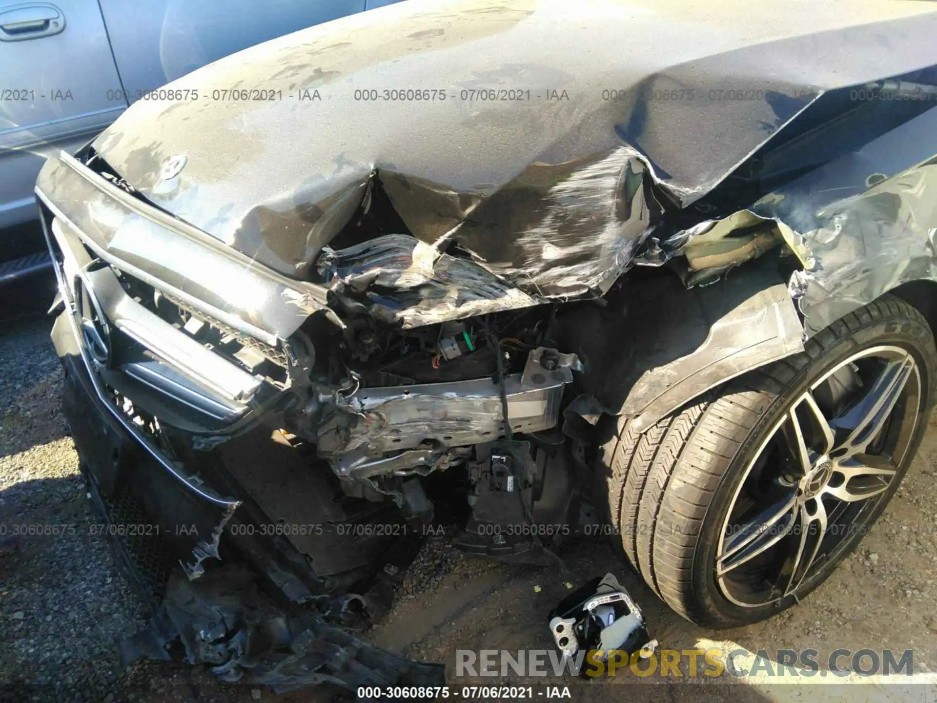 6 Photograph of a damaged car W1KZF8DB0LA822852 MERCEDES-BENZ E-CLASS 2020