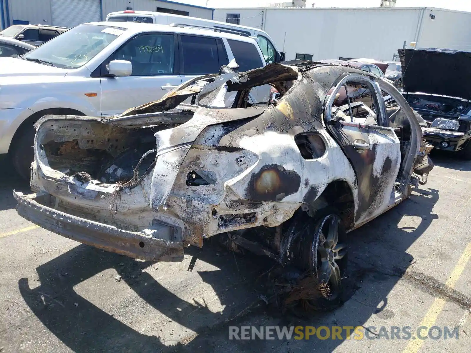 4 Photograph of a damaged car W1KZF8DB0LA825816 MERCEDES-BENZ E-CLASS 2020