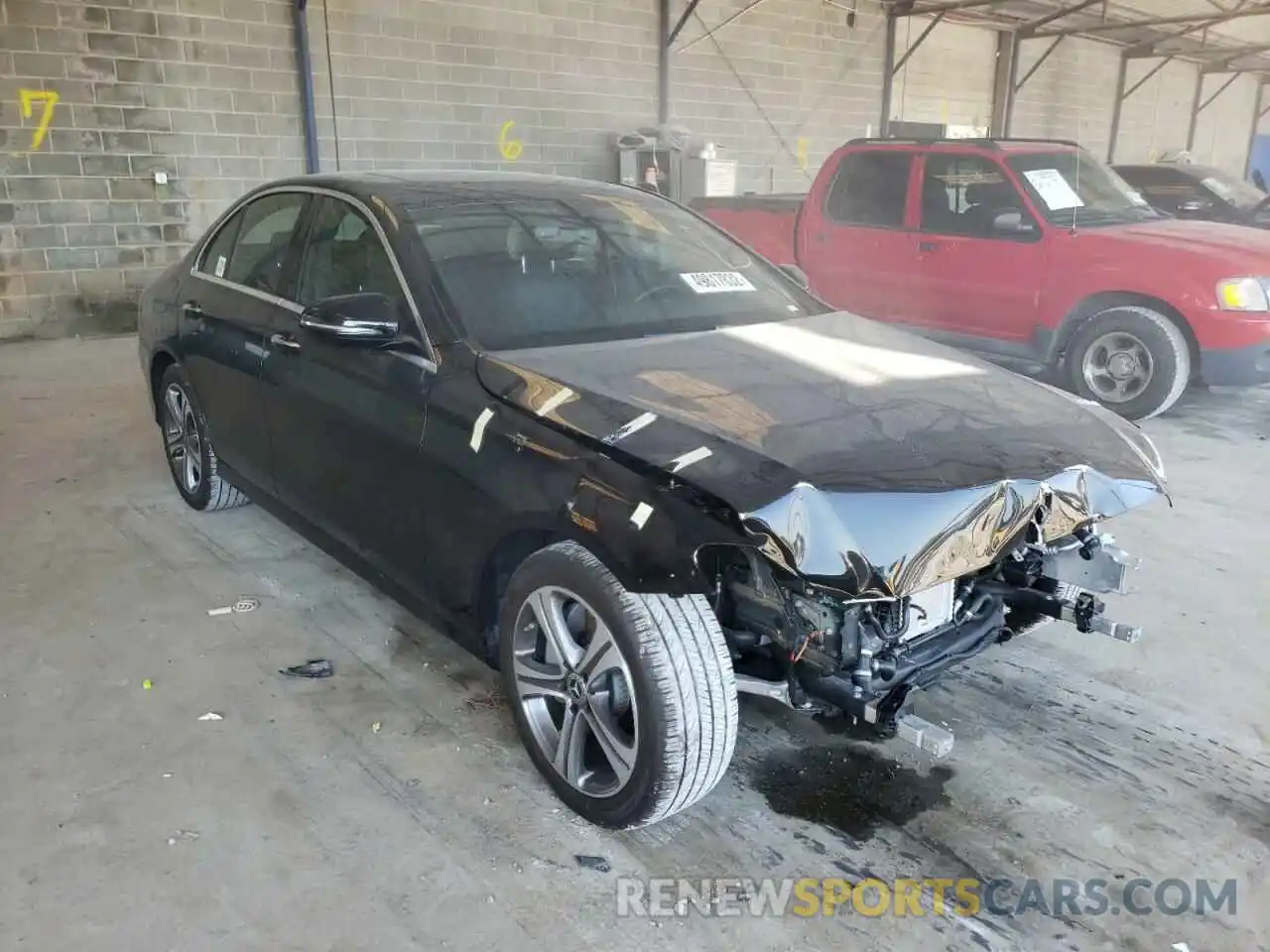 1 Photograph of a damaged car W1KZF8DB1LA836310 MERCEDES-BENZ E-CLASS 2020