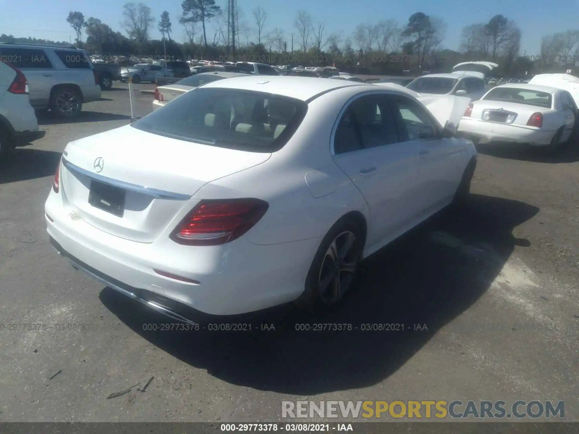 4 Photograph of a damaged car W1KZF8DB2LA835232 MERCEDES-BENZ E-CLASS 2020