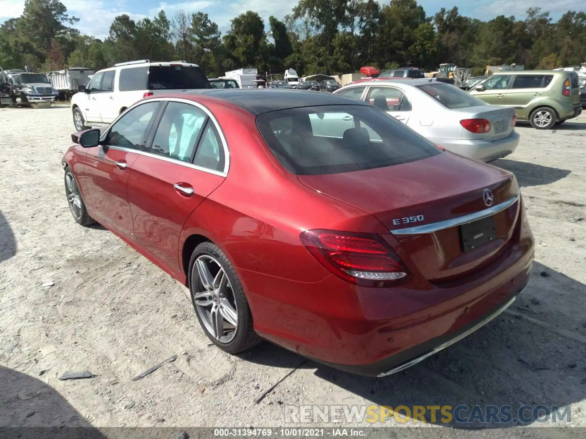 3 Photograph of a damaged car W1KZF8DB3LA839869 MERCEDES-BENZ E-CLASS 2020