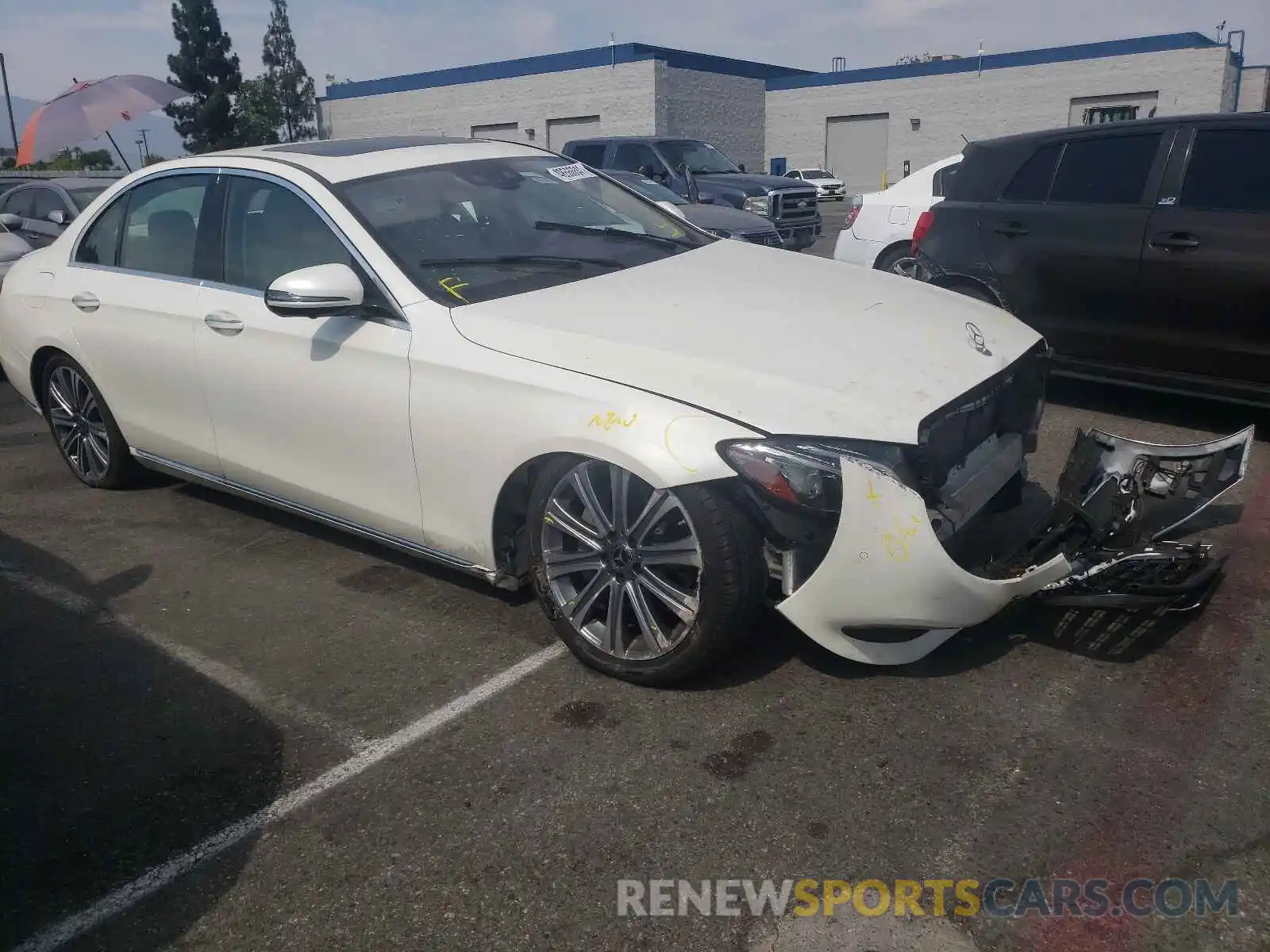 1 Photograph of a damaged car W1KZF8DB4LA766978 MERCEDES-BENZ E-CLASS 2020