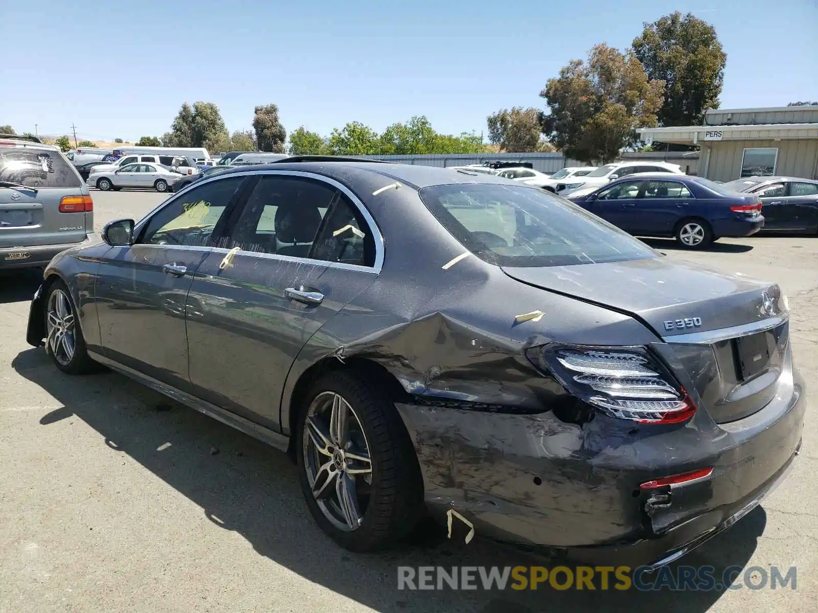 3 Photograph of a damaged car W1KZF8DB4LA804631 MERCEDES-BENZ E-CLASS 2020