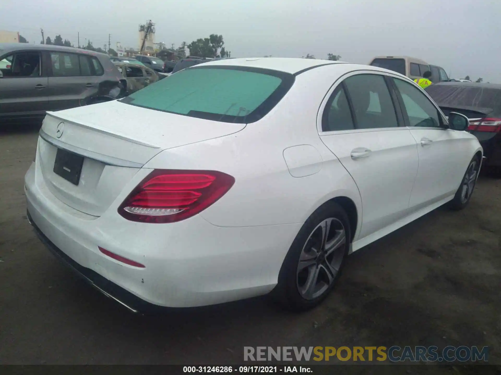 4 Photograph of a damaged car W1KZF8DB4LA807822 MERCEDES-BENZ E-CLASS 2020