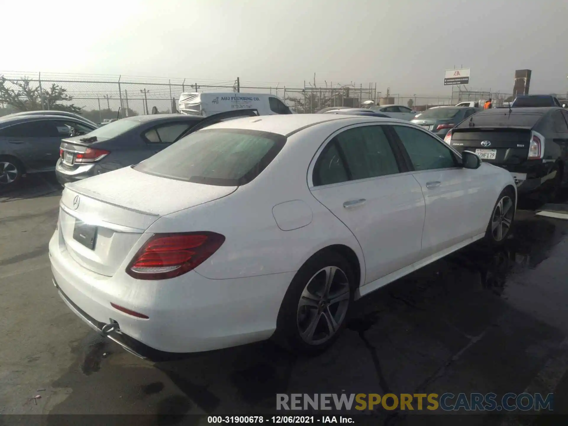 4 Photograph of a damaged car W1KZF8DB4LA821882 MERCEDES-BENZ E-CLASS 2020