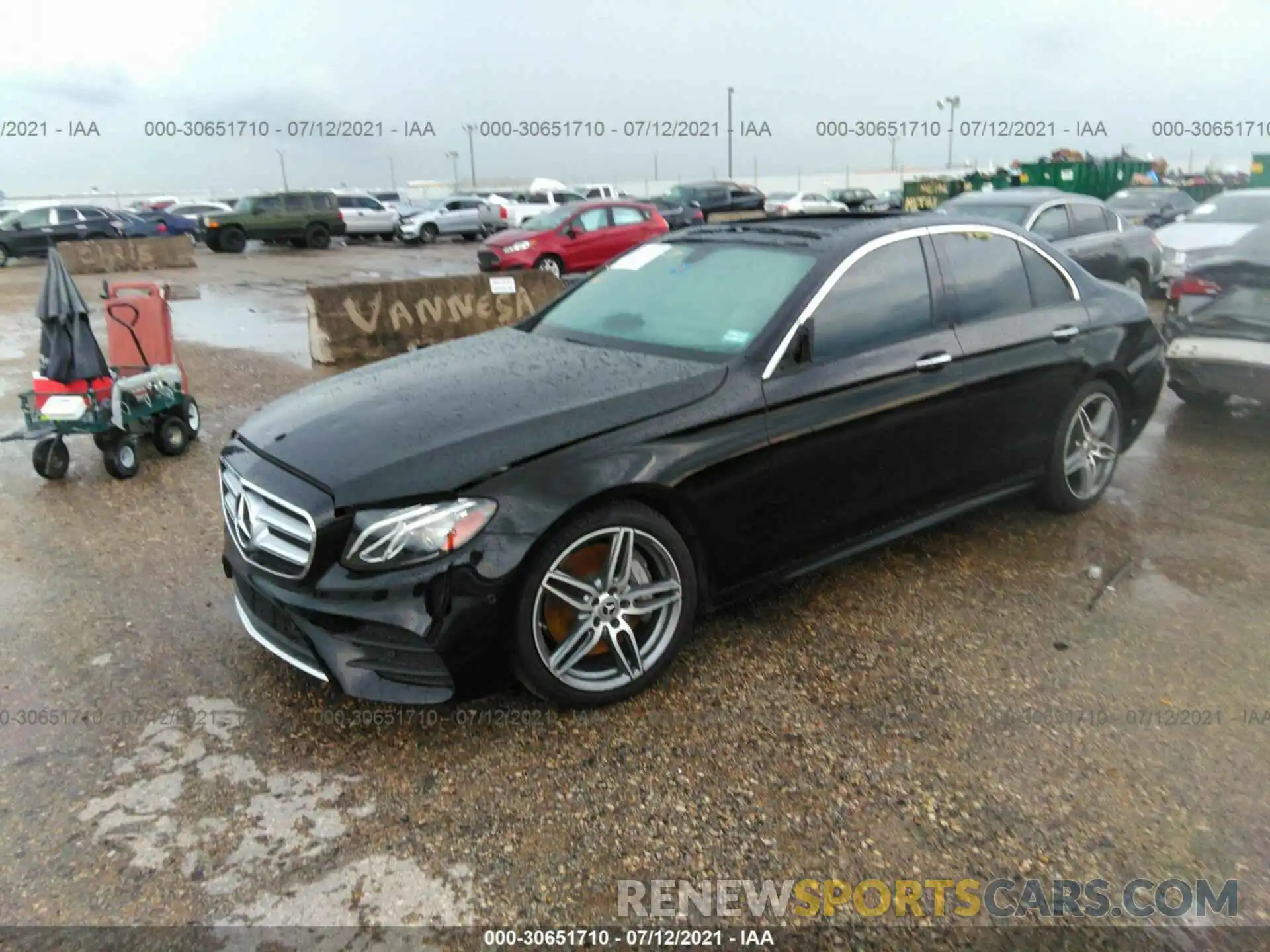 2 Photograph of a damaged car W1KZF8DB4LA829917 MERCEDES-BENZ E-CLASS 2020