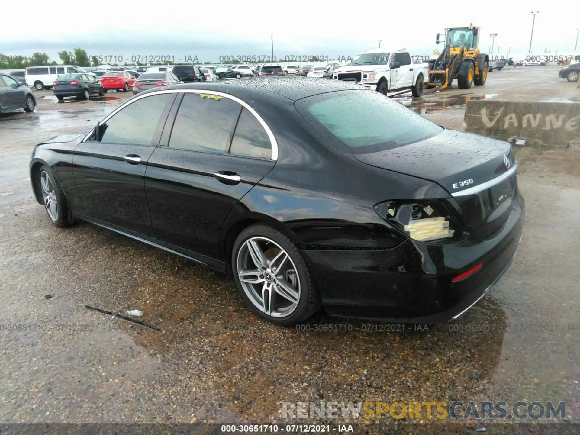 3 Photograph of a damaged car W1KZF8DB4LA829917 MERCEDES-BENZ E-CLASS 2020