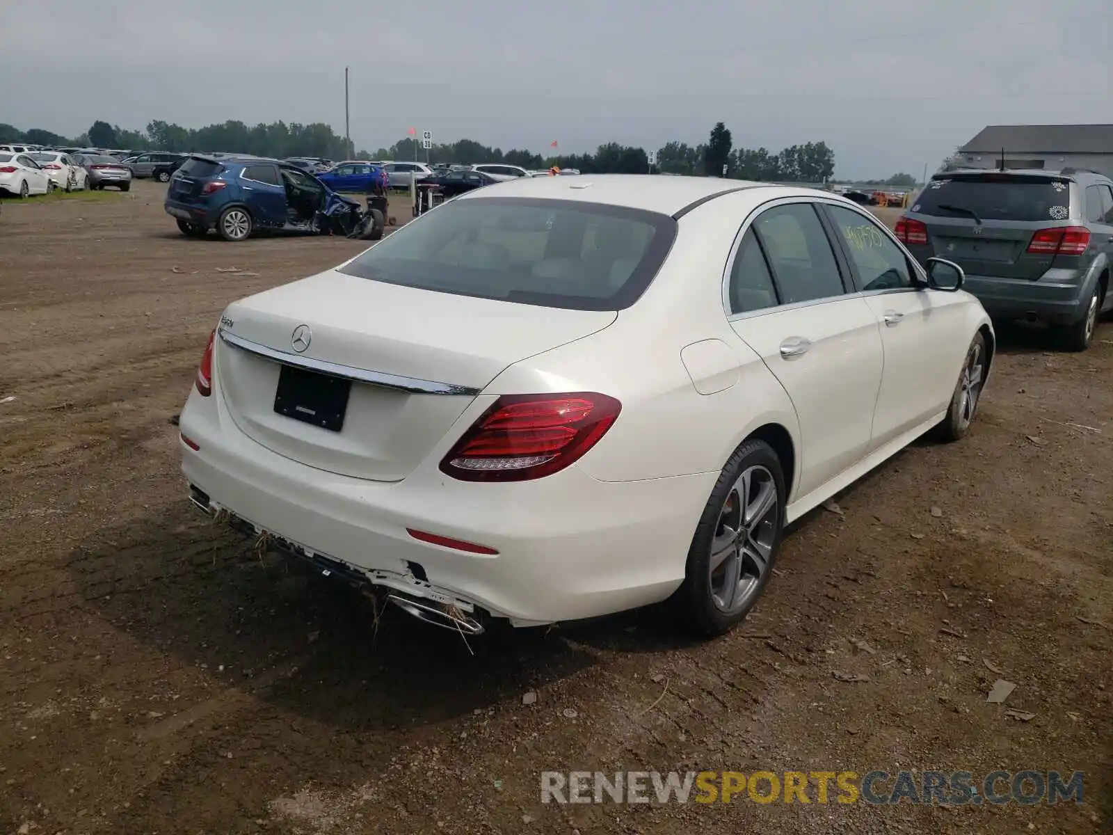 4 Photograph of a damaged car W1KZF8DB6LA760132 MERCEDES-BENZ E-CLASS 2020