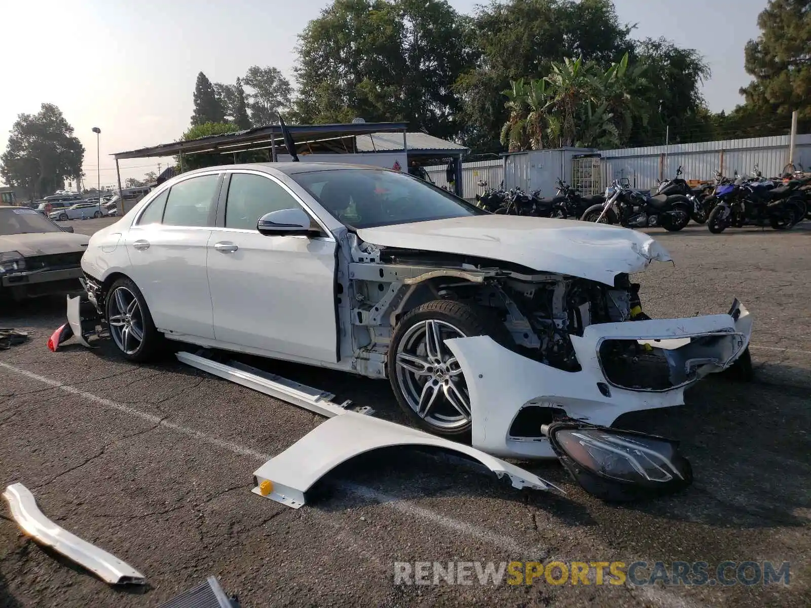 1 Photograph of a damaged car W1KZF8DB6LA805747 MERCEDES-BENZ E-CLASS 2020