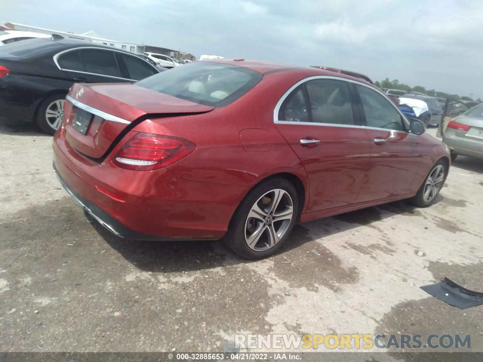 4 Photograph of a damaged car W1KZF8DB9LA831629 MERCEDES-BENZ E-CLASS 2020