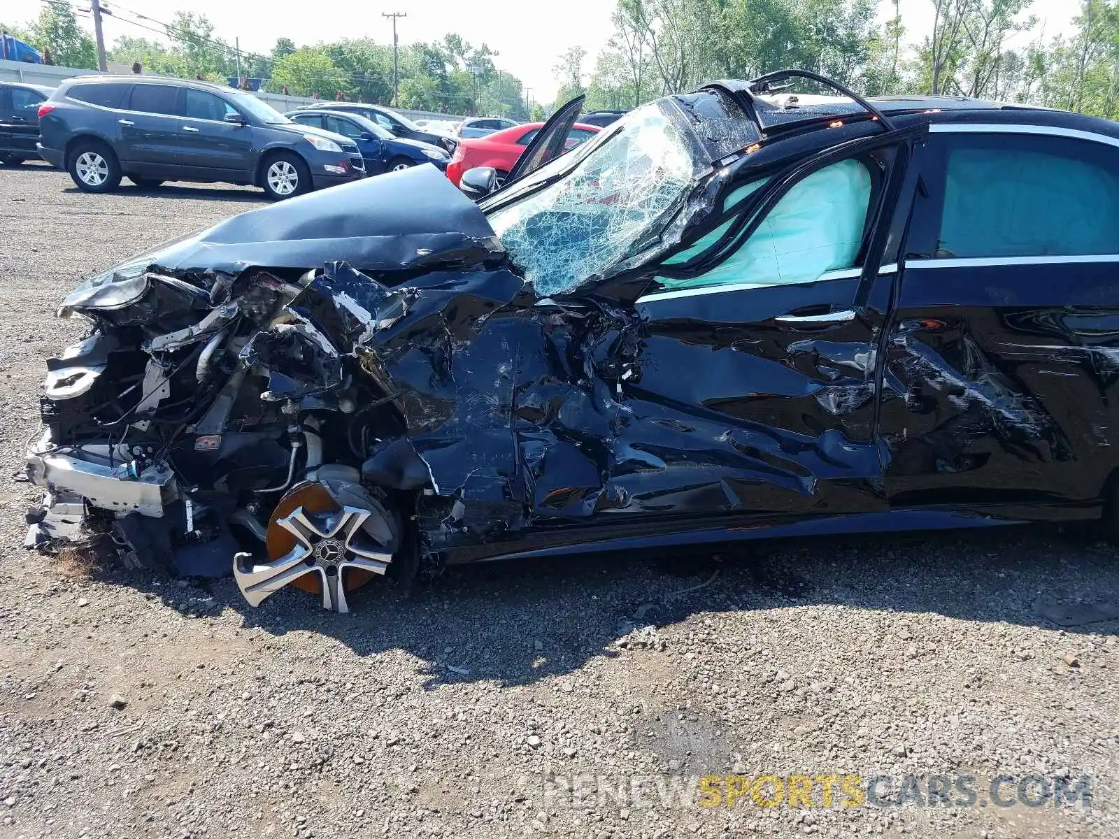 9 Photograph of a damaged car W1KZF8EB1LA825158 MERCEDES-BENZ E CLASS 2020