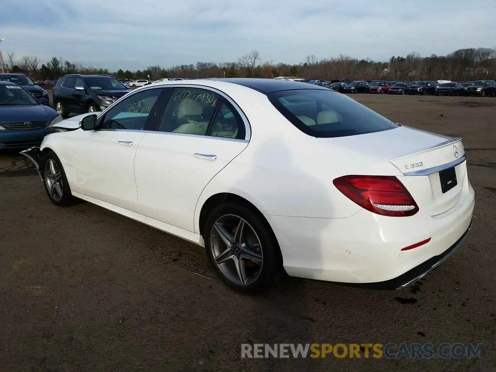 3 Photograph of a damaged car W1KZF8EB1LA843739 MERCEDES-BENZ E CLASS 2020