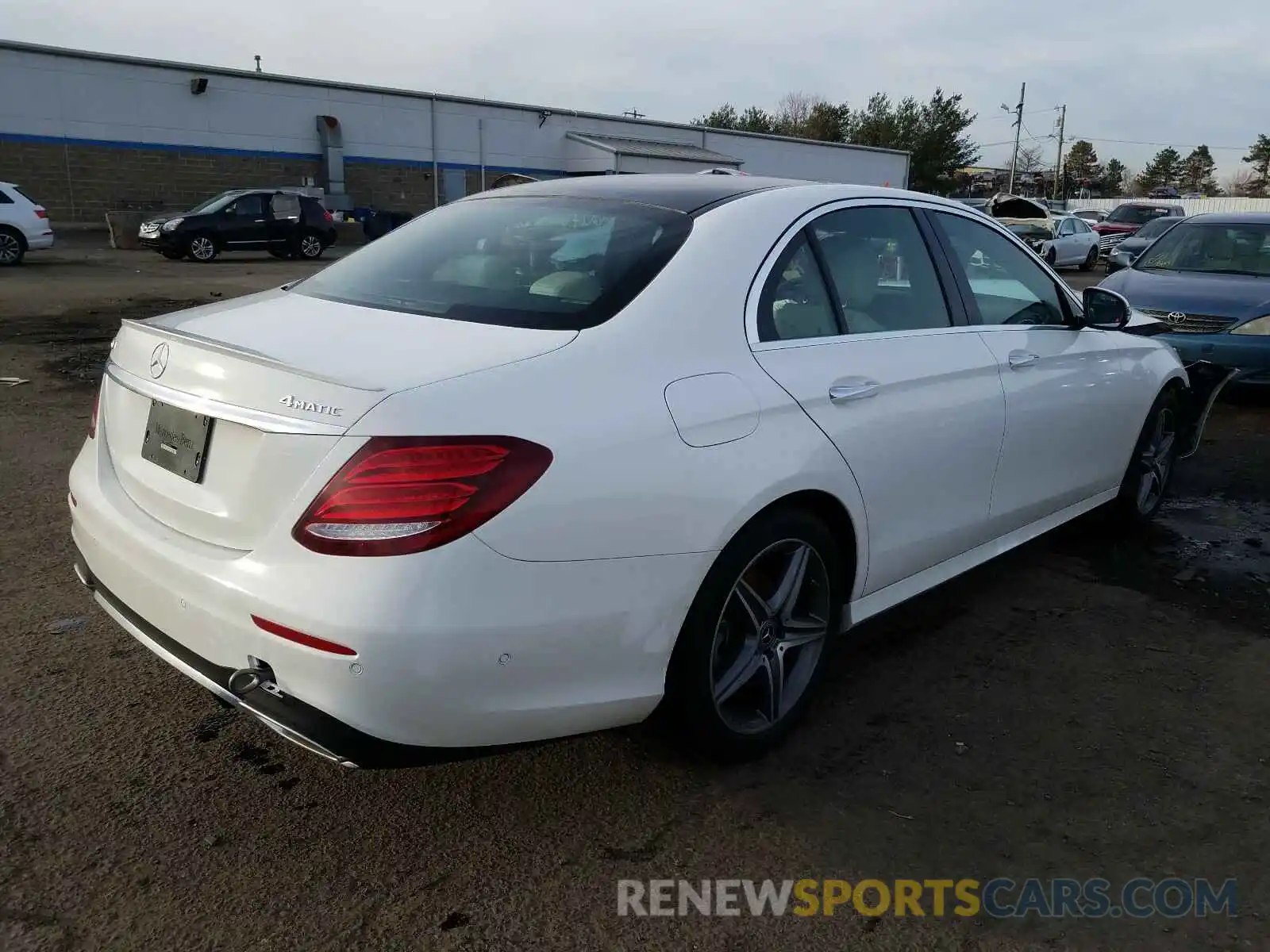 4 Photograph of a damaged car W1KZF8EB1LA843739 MERCEDES-BENZ E CLASS 2020