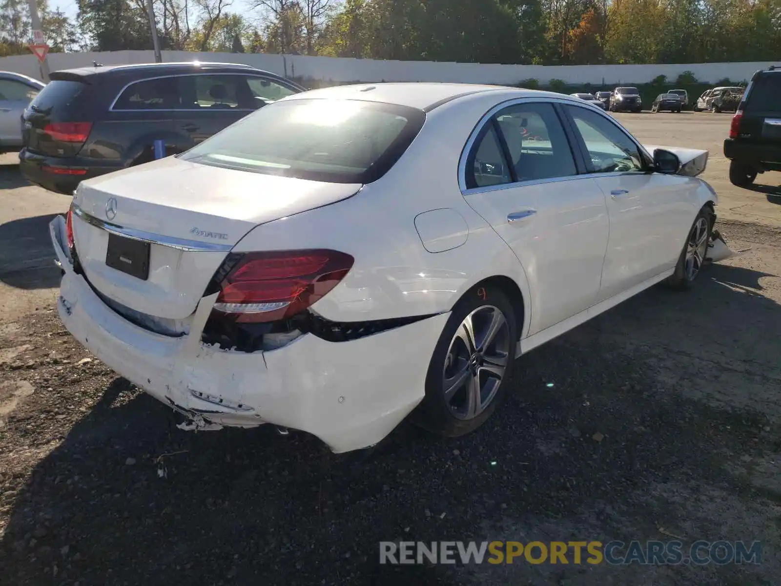 4 Photograph of a damaged car W1KZF8EB2LA822379 MERCEDES-BENZ E-CLASS 2020