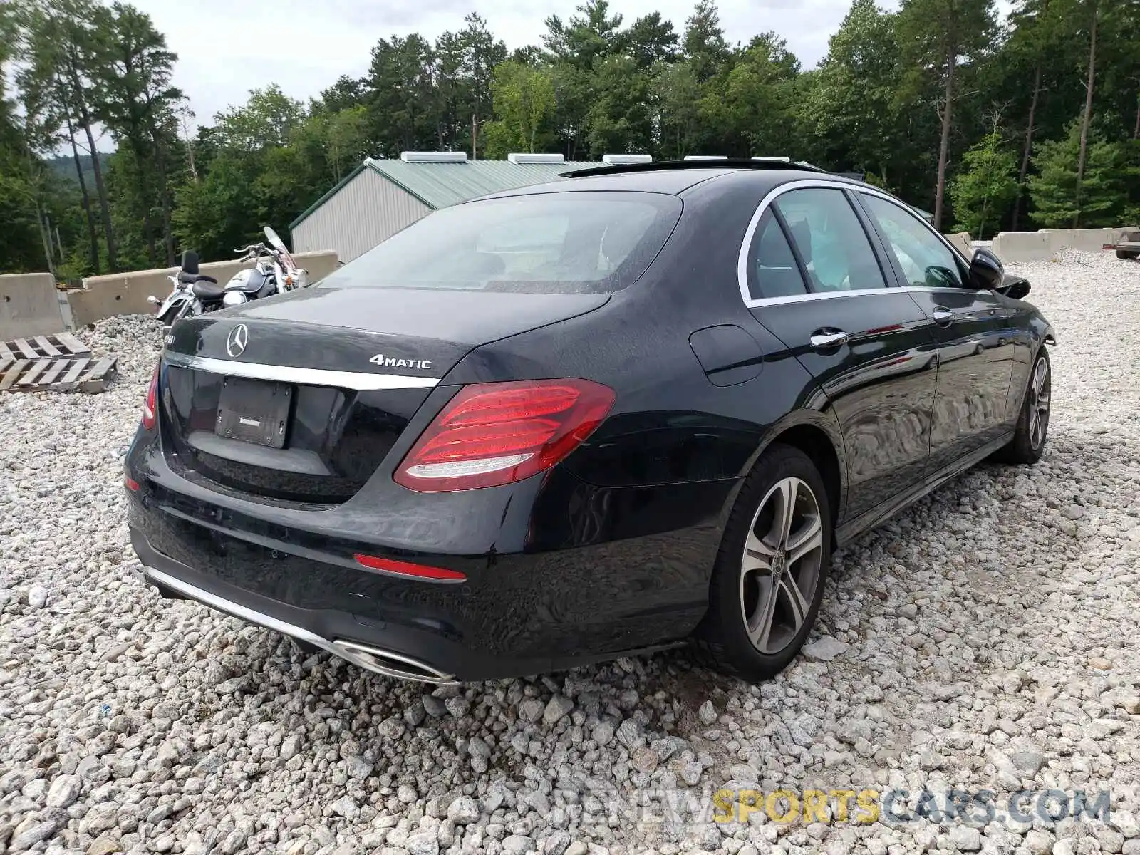 4 Photograph of a damaged car W1KZF8EB3LA802805 MERCEDES-BENZ E-CLASS 2020