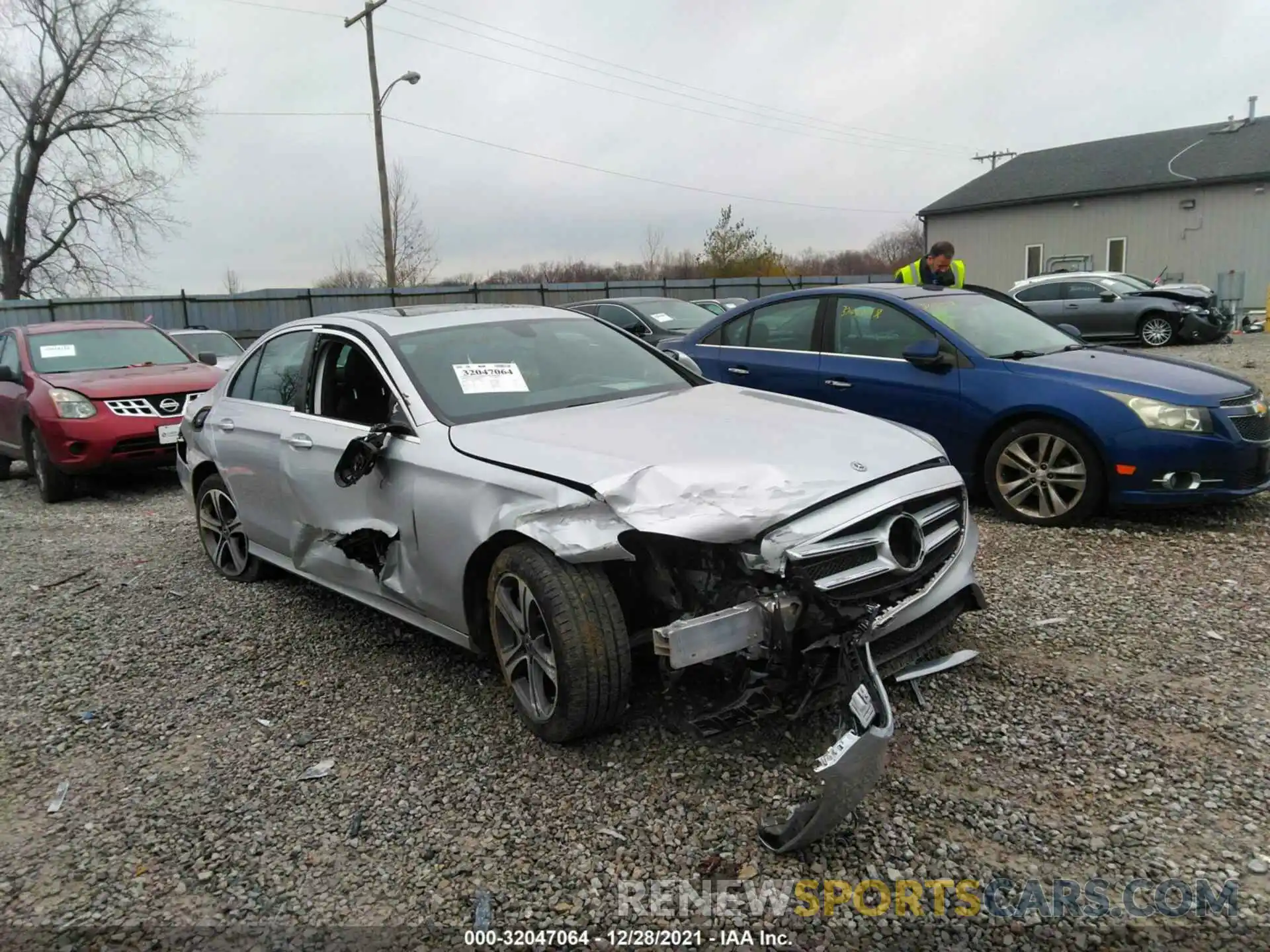 1 Photograph of a damaged car W1KZF8EB4LA808726 MERCEDES-BENZ E-CLASS 2020