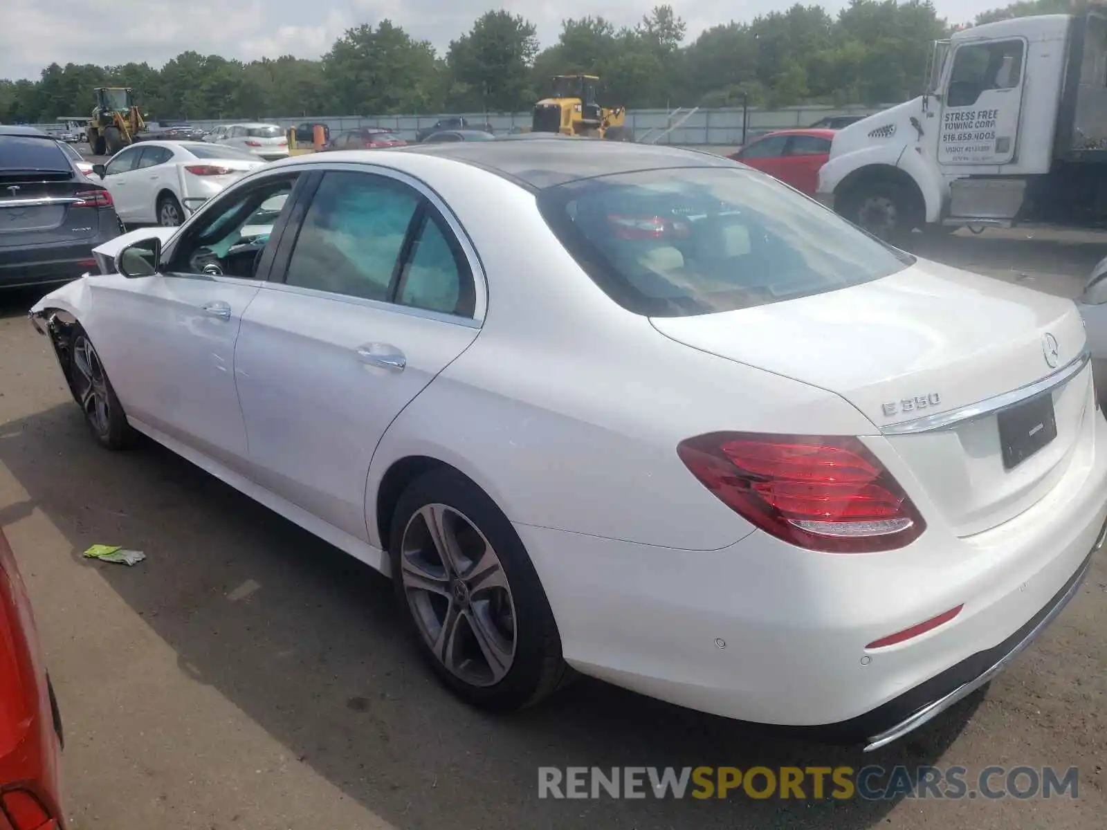 3 Photograph of a damaged car W1KZF8EB6LA807612 MERCEDES-BENZ E-CLASS 2020