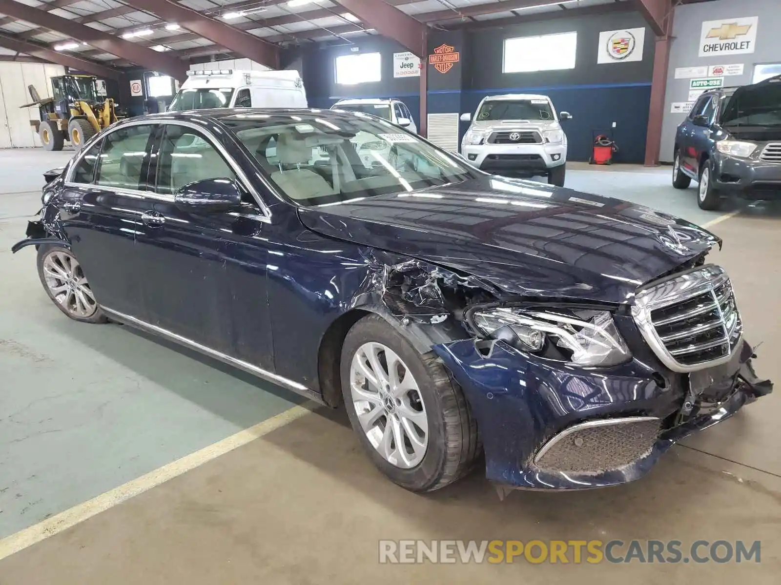 1 Photograph of a damaged car W1KZF8EB8LA826081 MERCEDES-BENZ E-CLASS 2020