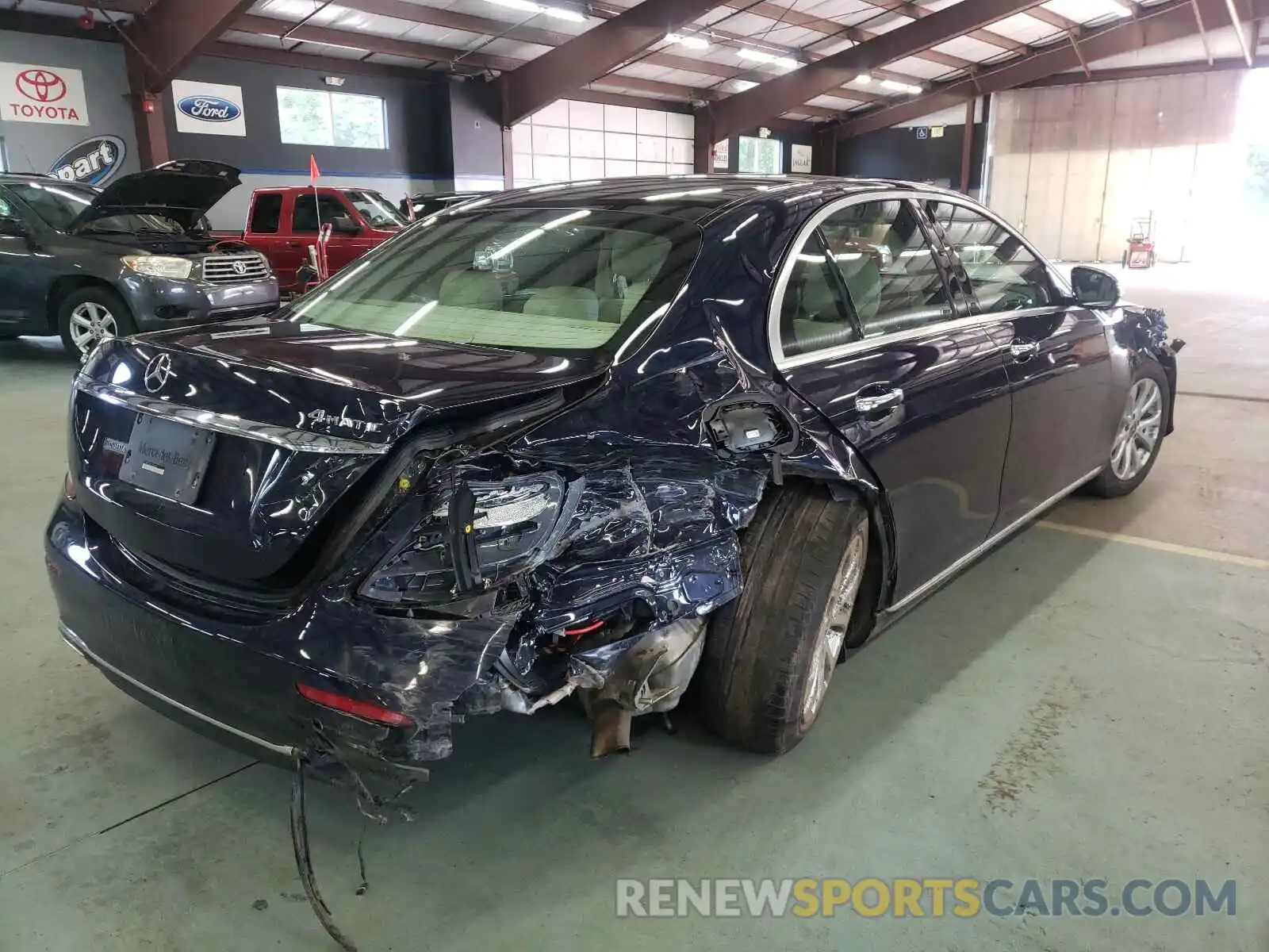 4 Photograph of a damaged car W1KZF8EB8LA826081 MERCEDES-BENZ E-CLASS 2020