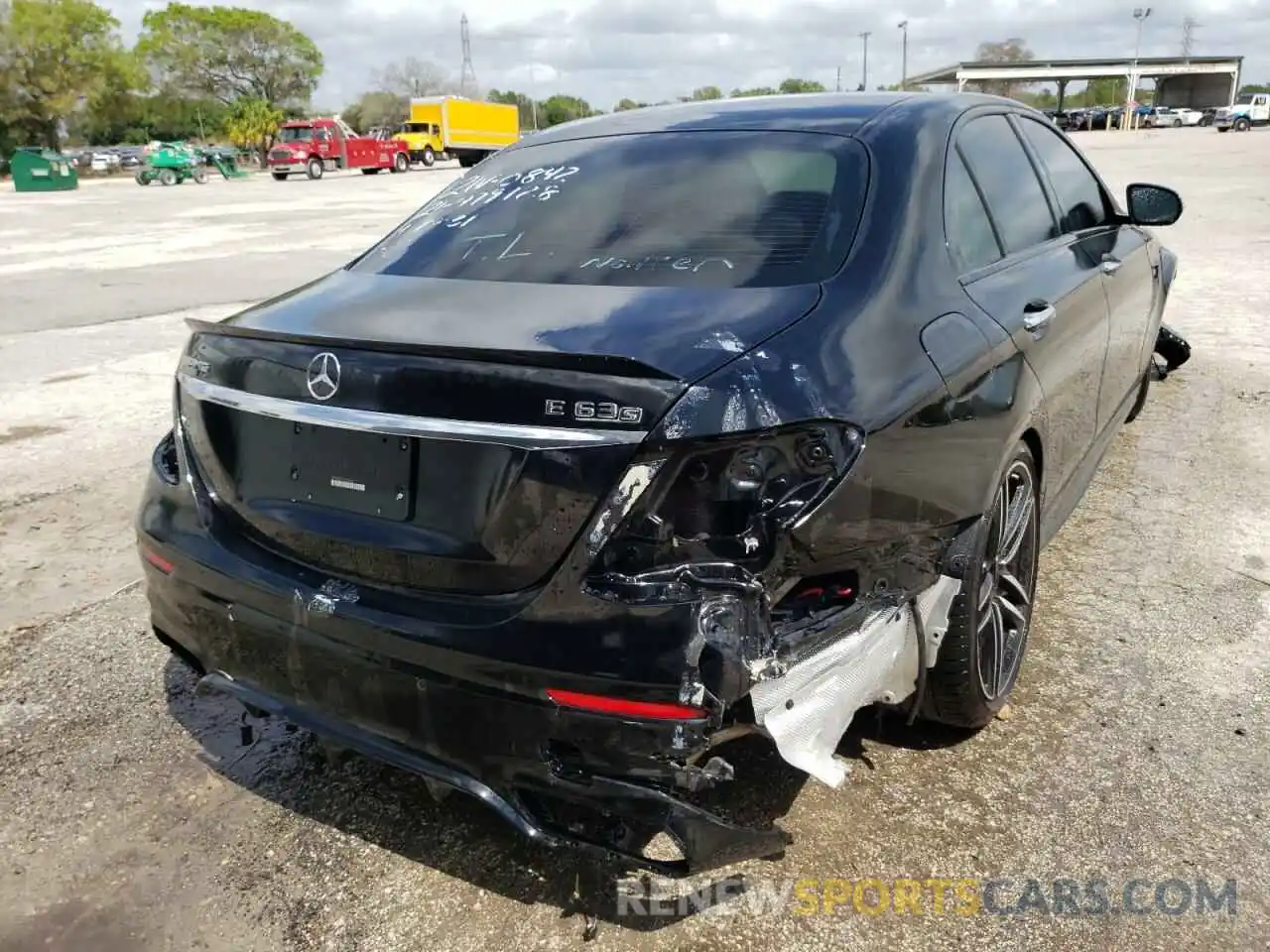 4 Photograph of a damaged car W1KZF8KB9LA763206 MERCEDES-BENZ E-CLASS 2020