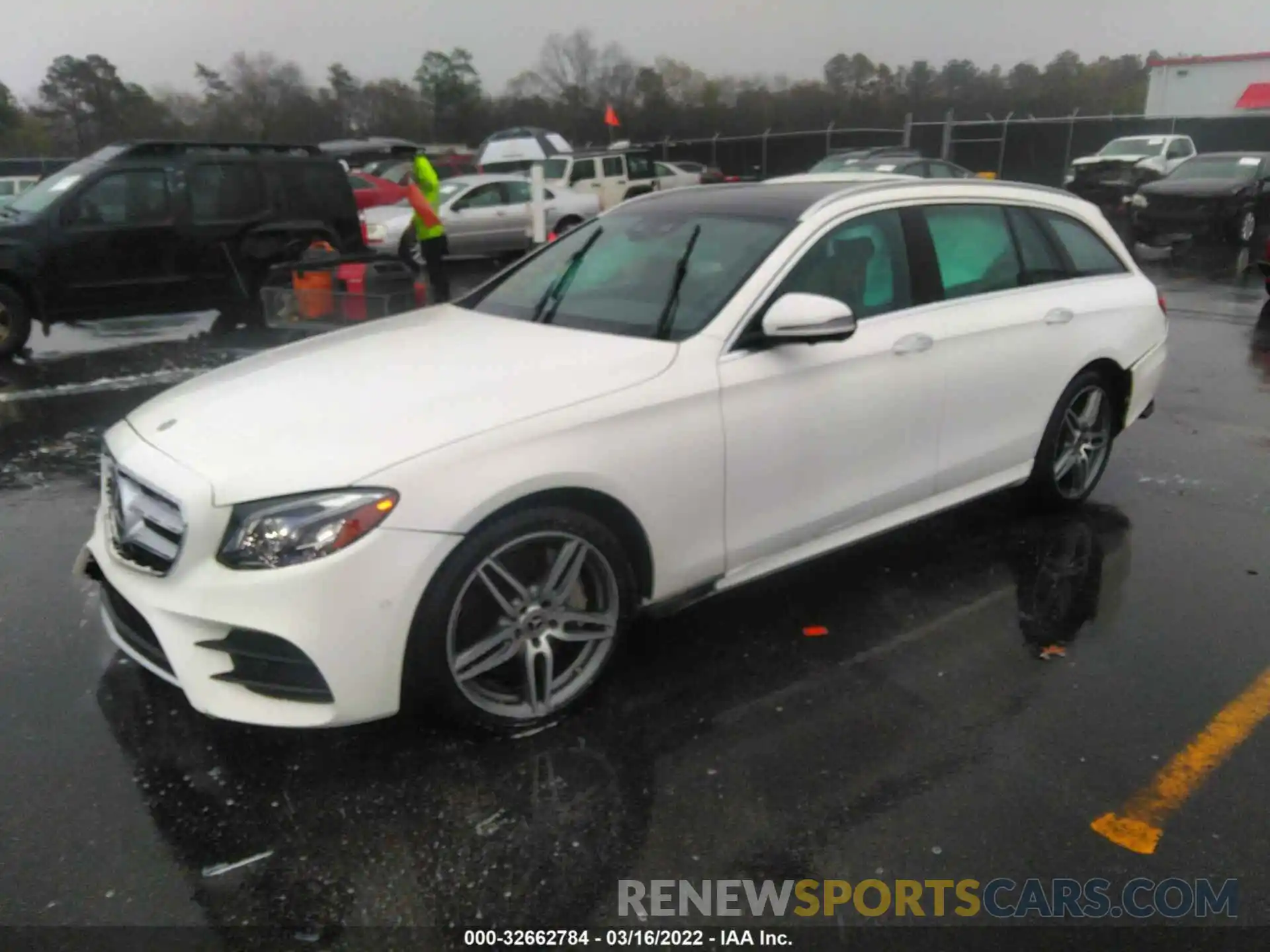 2 Photograph of a damaged car W1KZH6JB9LA825302 MERCEDES-BENZ E-CLASS 2020