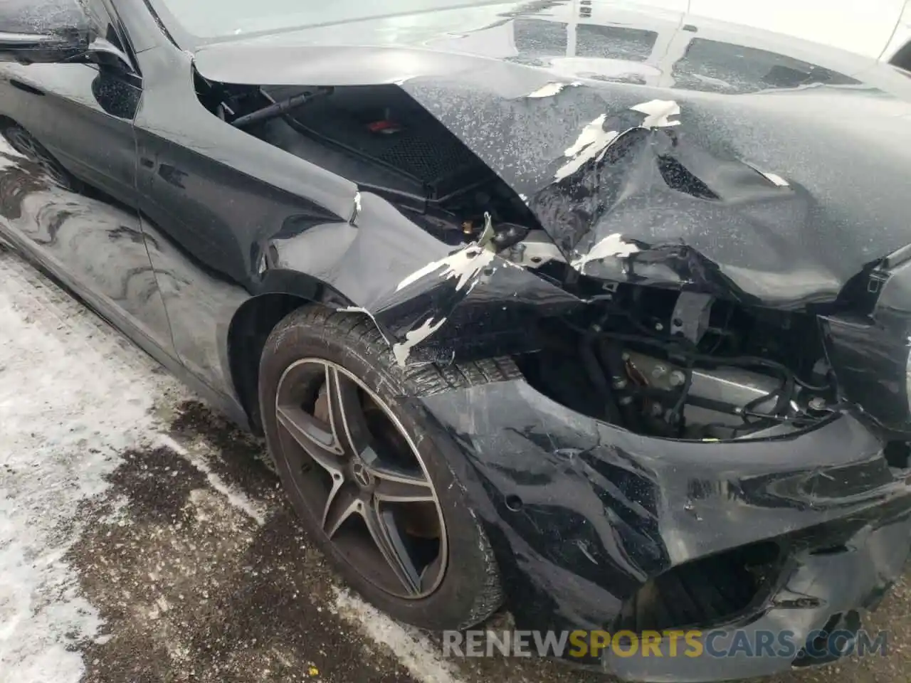 9 Photograph of a damaged car W1KZH6JB9LA828149 MERCEDES-BENZ E-CLASS 2020